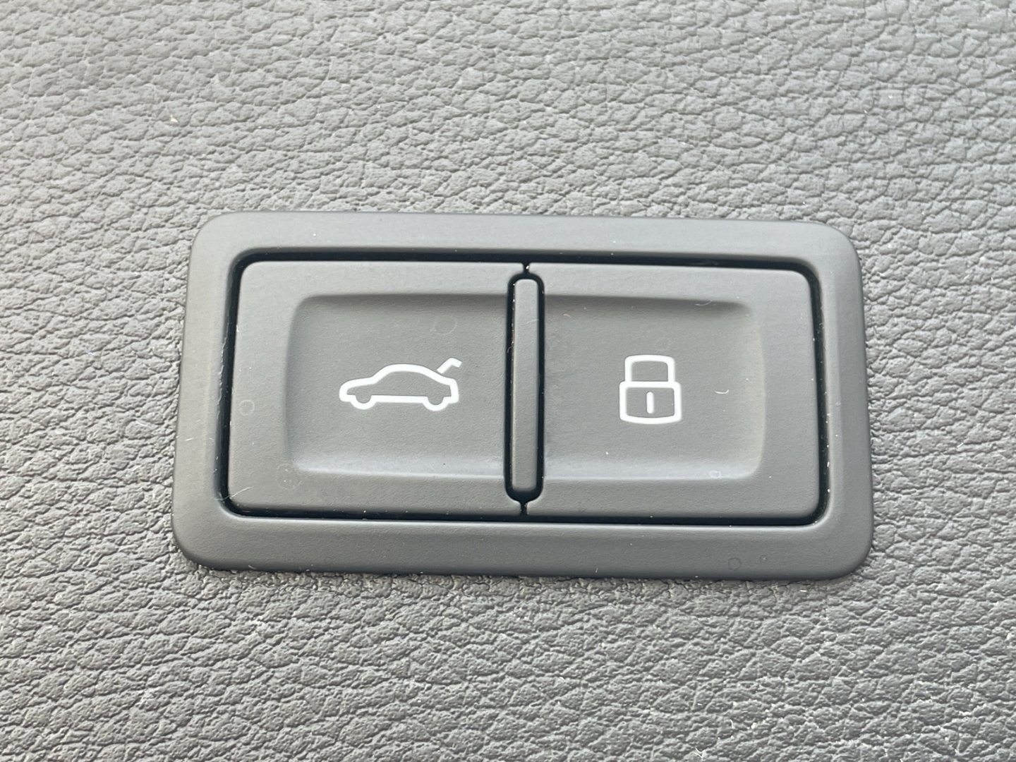 Q5 55TFSIe quattro S line Air/AHK/B&O/HUD/Matrix/Kamera/App-COn./ACC/Navi/el.Heckklappe/