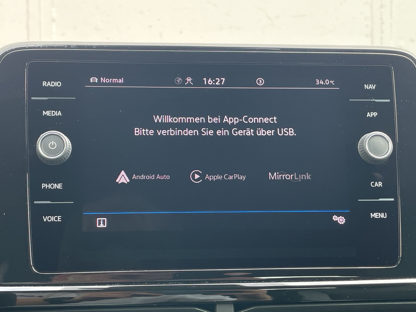 T-Roc Cabriolet 1.5TSI R-Line Black Style Kamera/ACC/App-Connect/Navi/Sitzhzg