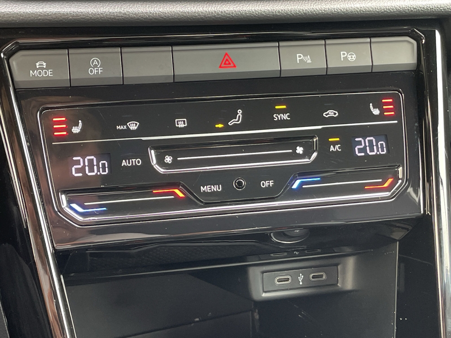 T-Roc Cabriolet 1.5TSI R-Line Black Style Kamera/ACC/App-Connect/Navi/Sitzhzg