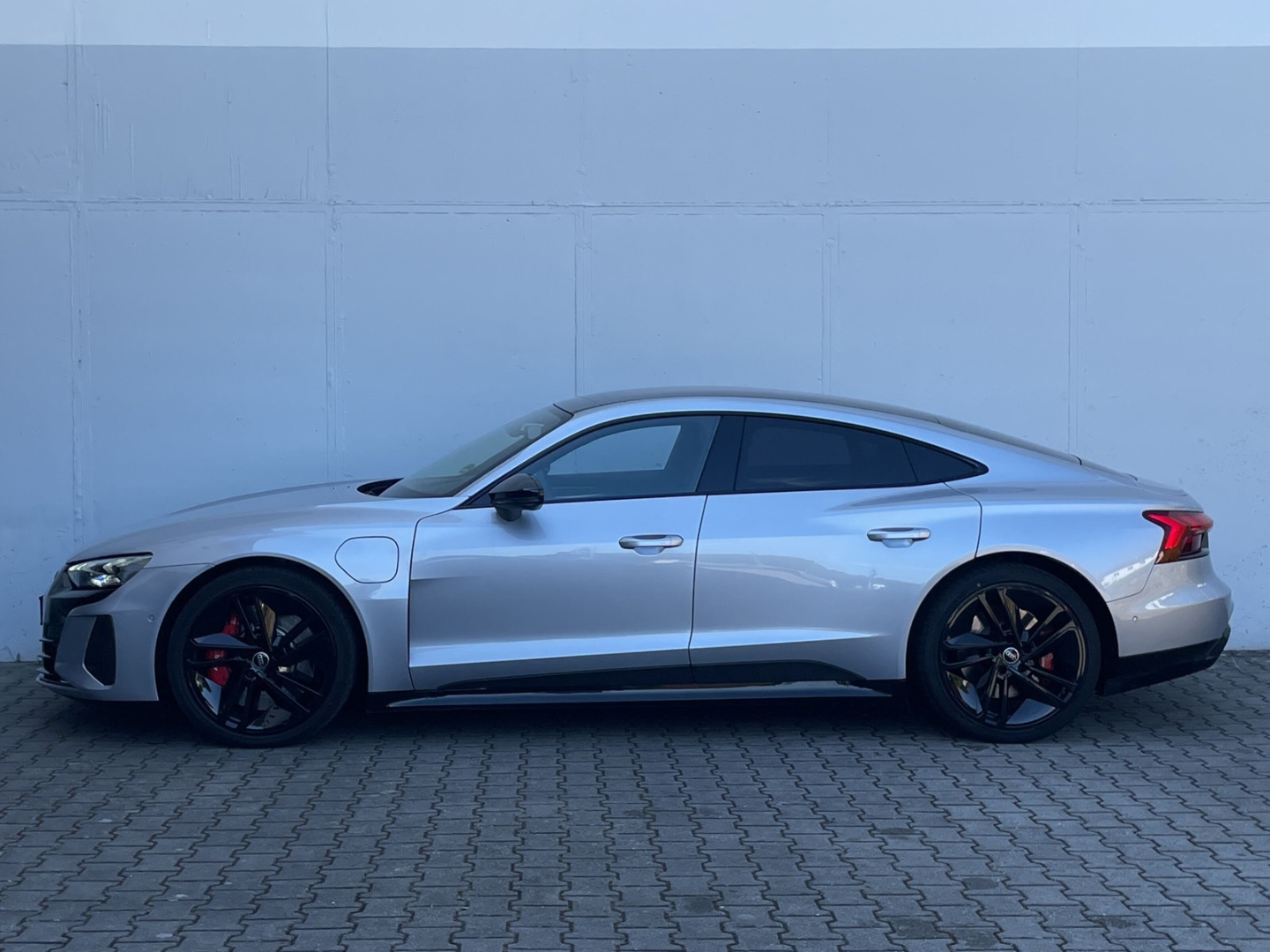 RS e-tron GT quattro AIR/B&O/HUD/Pano/Sitzbelüft/ACC/Matrix/Navi/Carbon/Sitzbelüftung/Wärmepumpe