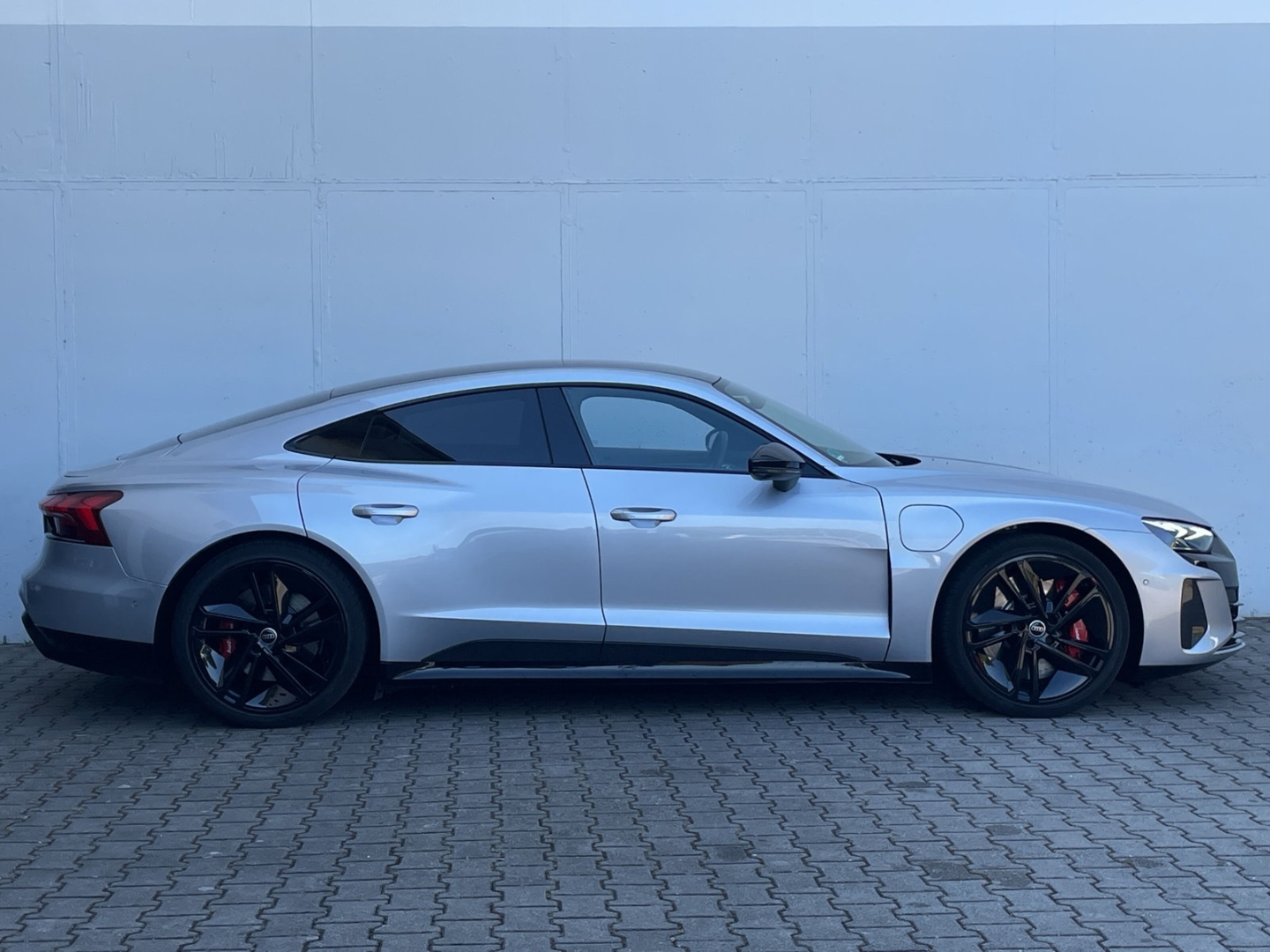 RS e-tron GT quattro AIR/B&O/HUD/Pano/Sitzbelüft/ACC/Matrix/Navi/Carbon/Sitzbelüftung/Wärmepumpe