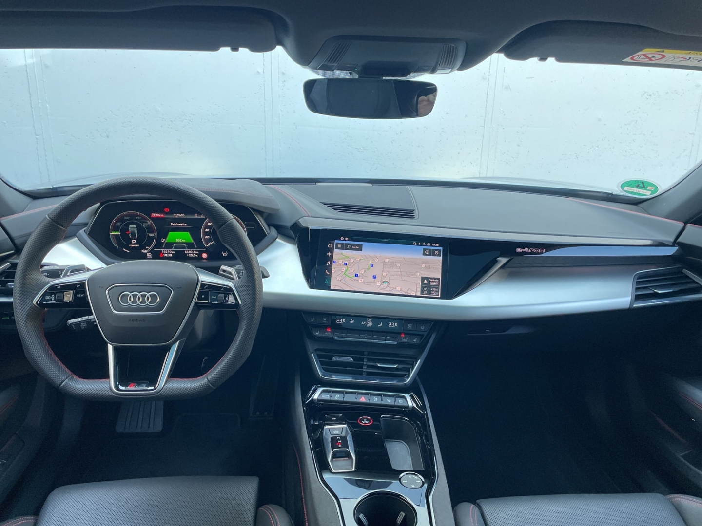 RS e-tron GT quattro AIR/B&O/HUD/Pano/Sitzbelüft/ACC/Matrix/Navi/Carbon/Sitzbelüftung/Wärmepumpe