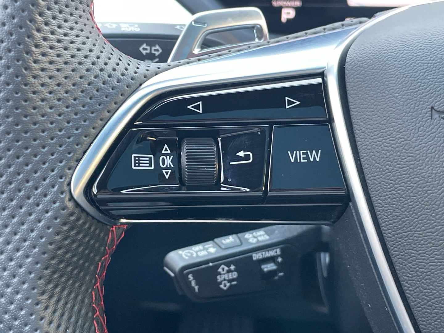 RS e-tron GT quattro AIR/B&O/HUD/Pano/Sitzbelüft/ACC/Matrix/Navi/Carbon/Sitzbelüftung/Wärmepumpe