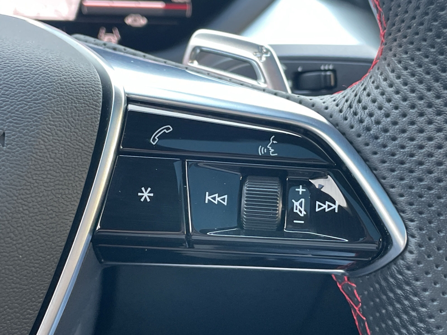 RS e-tron GT quattro AIR/B&O/HUD/Pano/Sitzbelüft/ACC/Matrix/Navi/Carbon/Sitzbelüftung/Wärmepumpe