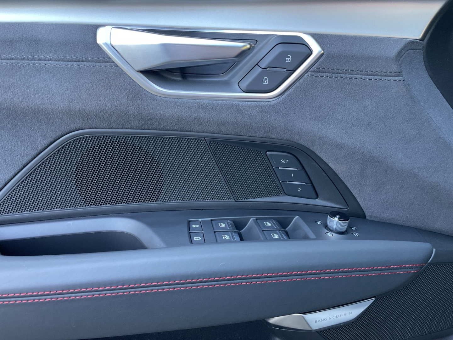 RS e-tron GT quattro AIR/B&O/HUD/Pano/Sitzbelüft/ACC/Matrix/Navi/Carbon/Sitzbelüftung/Wärmepumpe