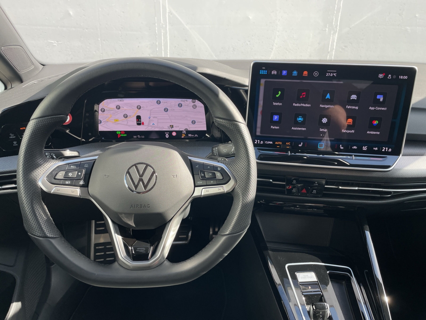 Golf Variant VIII 1.5eTSI DSG R-Line Black Style AHK/ACC/App-Connect/Navi/LED Plus/Kamera