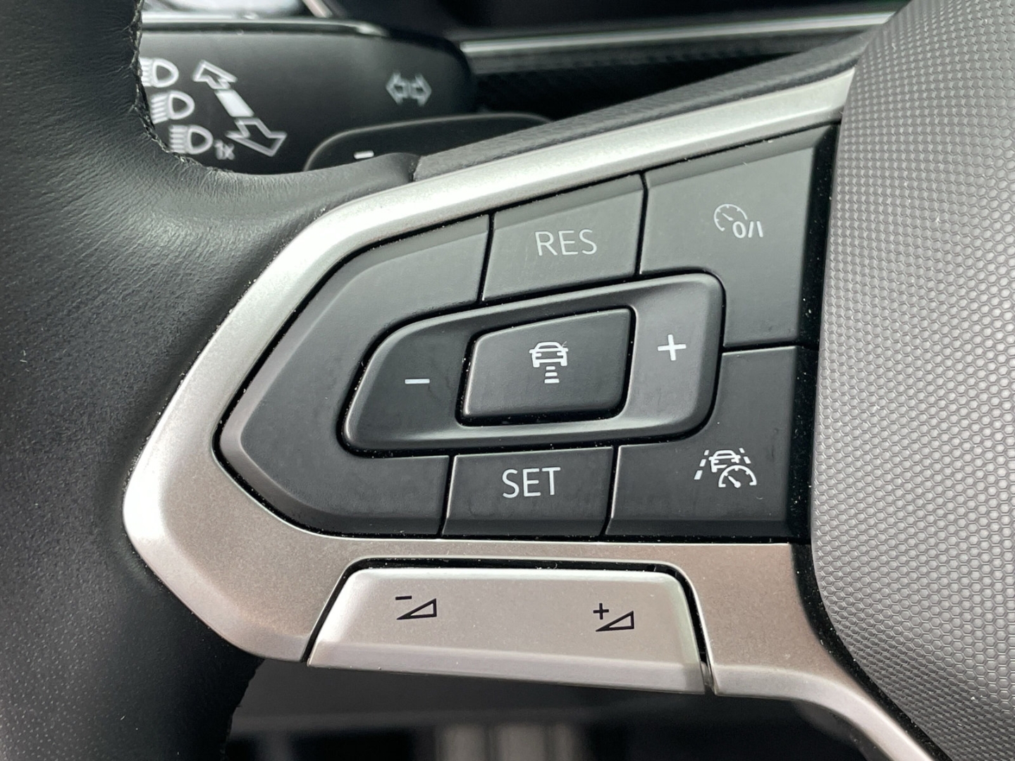 T-Cross 1.0 TSI DSG Energy AHK/ACC/Navi/Kamera/App-Connect/Sitzhzg