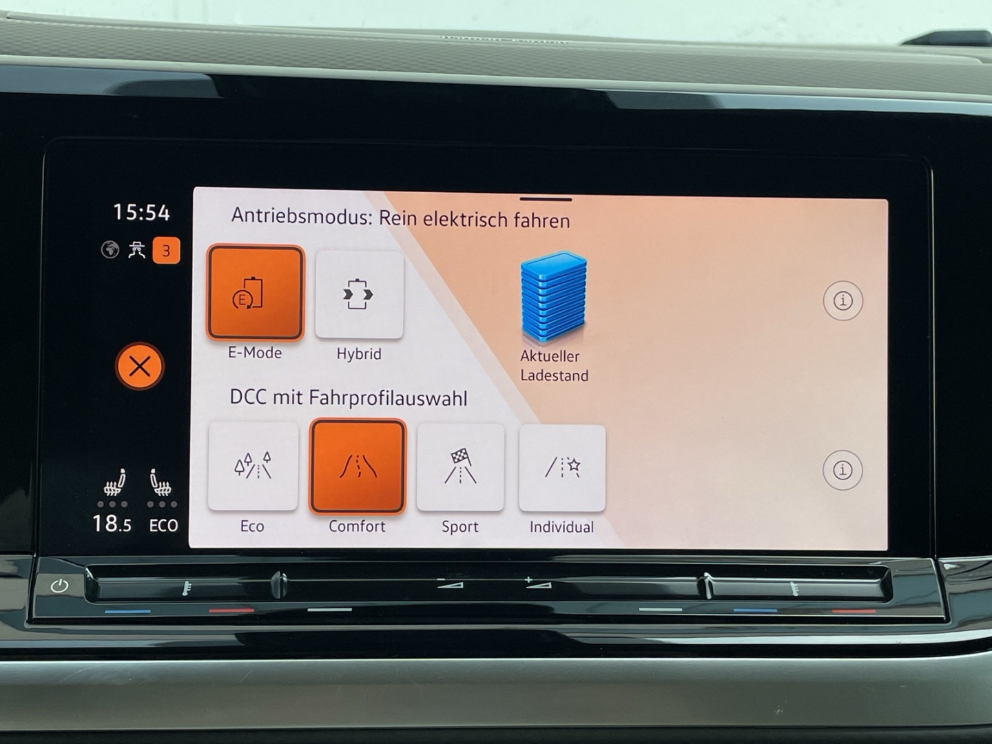 T7 Multivan eHybrid LÜ Style AHK/Matrix/el.Heckklappe/ACC/Kamera/AGR-Sitz/el.Schiebetür
