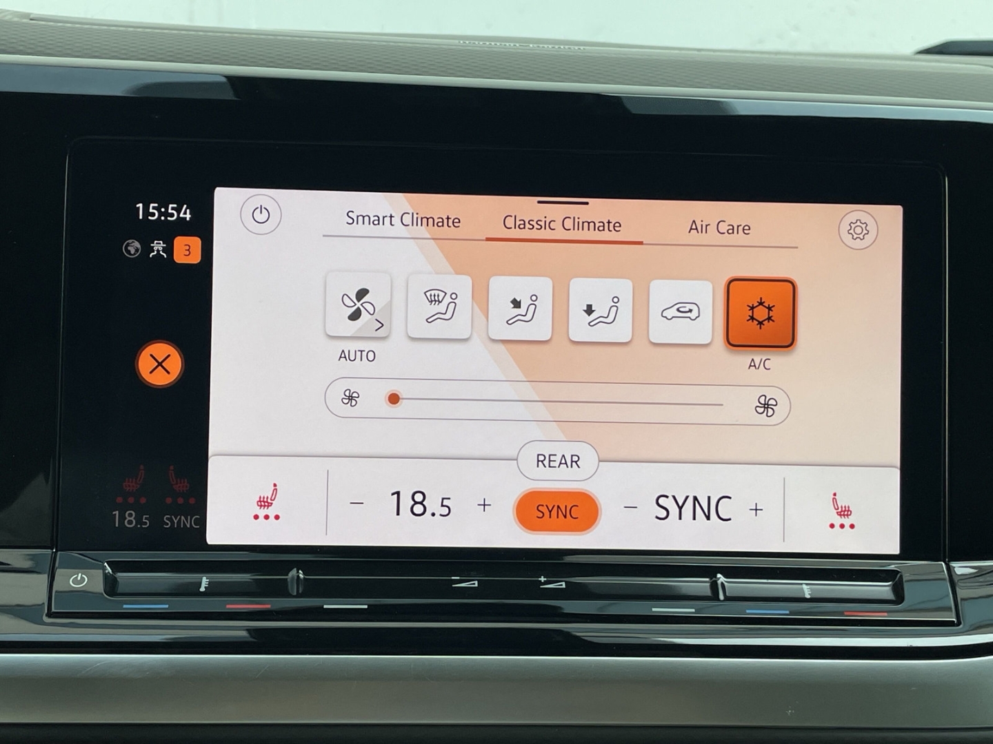 T7 Multivan eHybrid LÜ Style AHK/Matrix/el.Heckklappe/ACC/Kamera/AGR-Sitz/el.Schiebetür