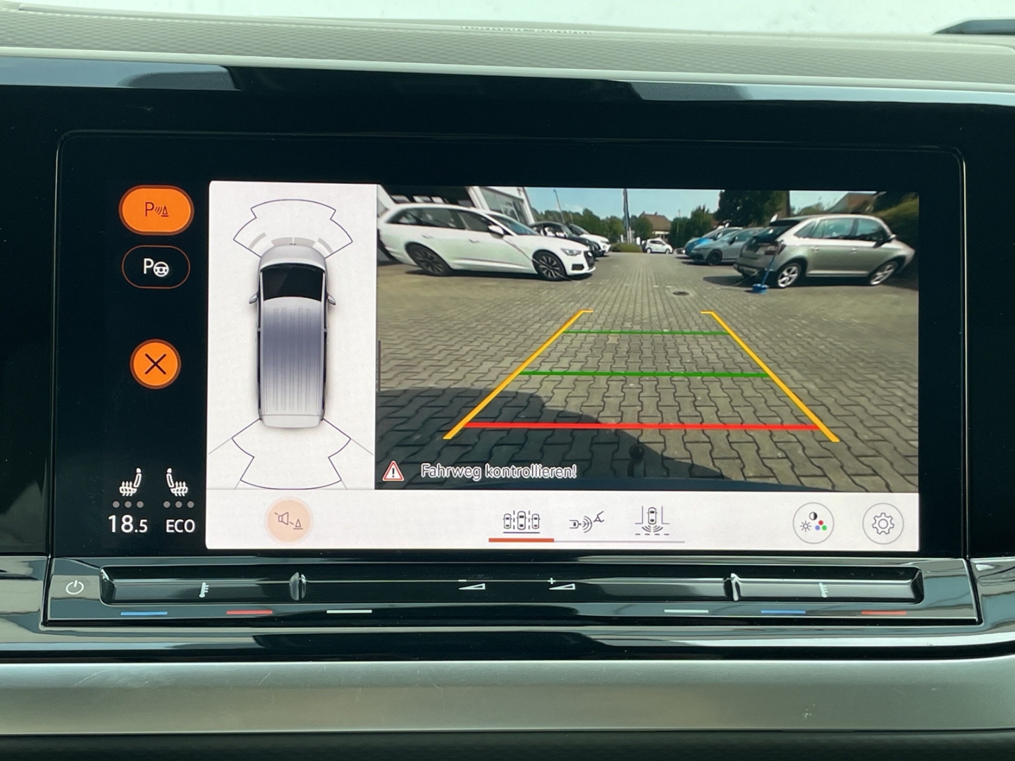 T7 Multivan eHybrid LÜ Style AHK/Matrix/el.Heckklappe/ACC/Kamera/AGR-Sitz/el.Schiebetür