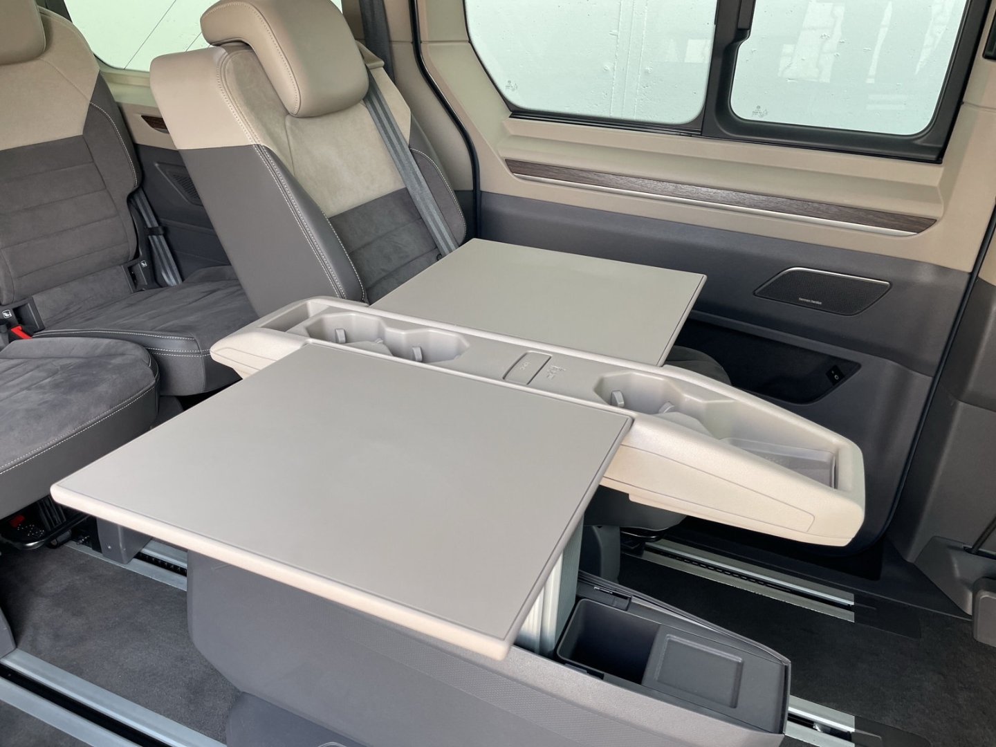 T7 Multivan eHybrid LÜ Style AHK/Matrix/el.Heckklappe/ACC/Kamera/AGR-Sitz/el.Schiebetür