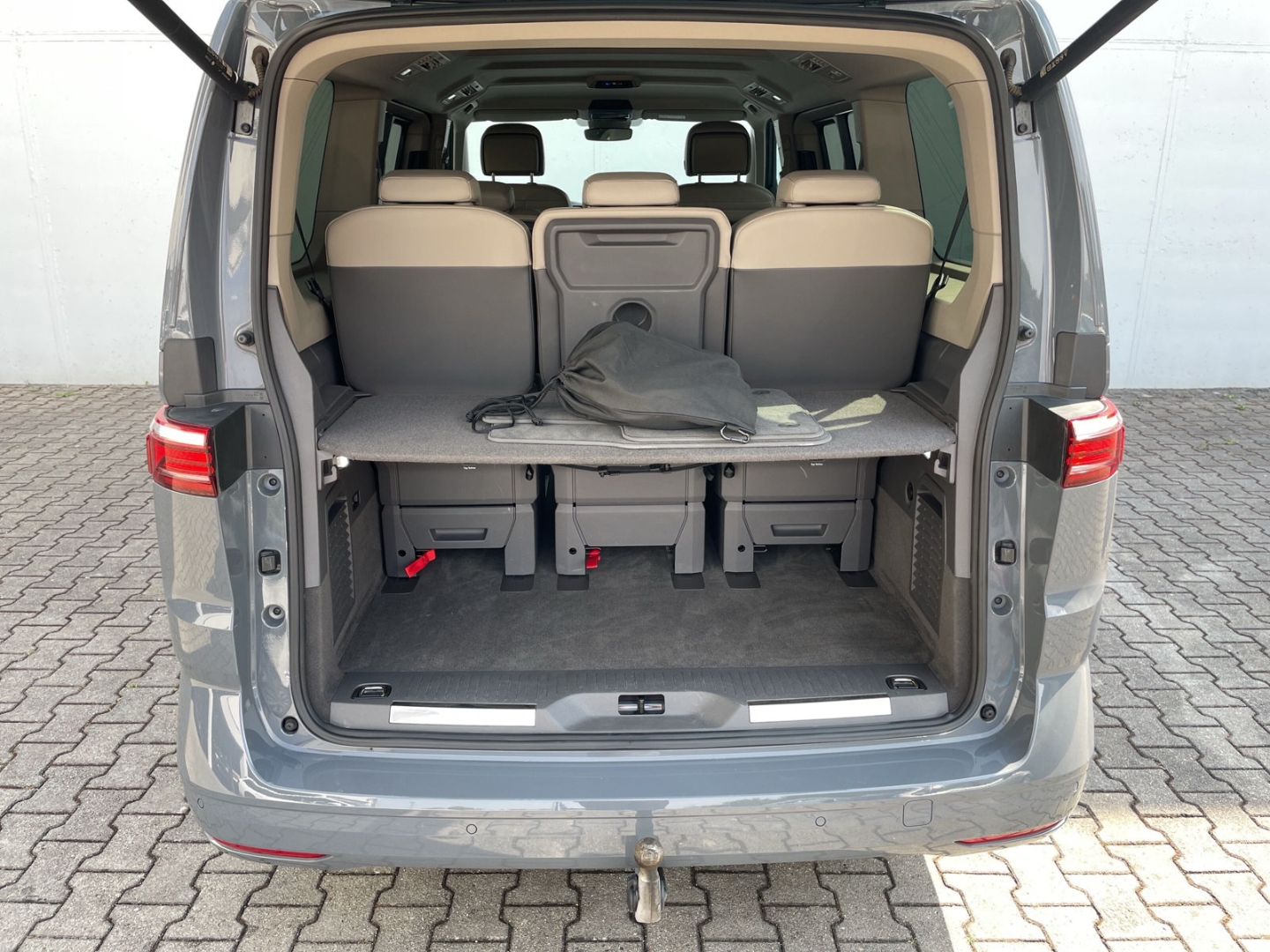 T7 Multivan eHybrid LÜ Style AHK/Matrix/el.Heckklappe/ACC/Kamera/AGR-Sitz/el.Schiebetür