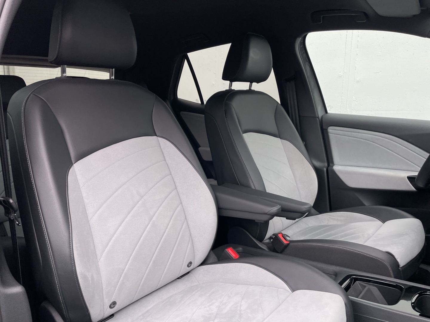 ID.3 Pro Move AHK/HUD/360°Kamera/IQ.LIGHT/Keyless/Navi/ACC/App-Connect/ergoActive