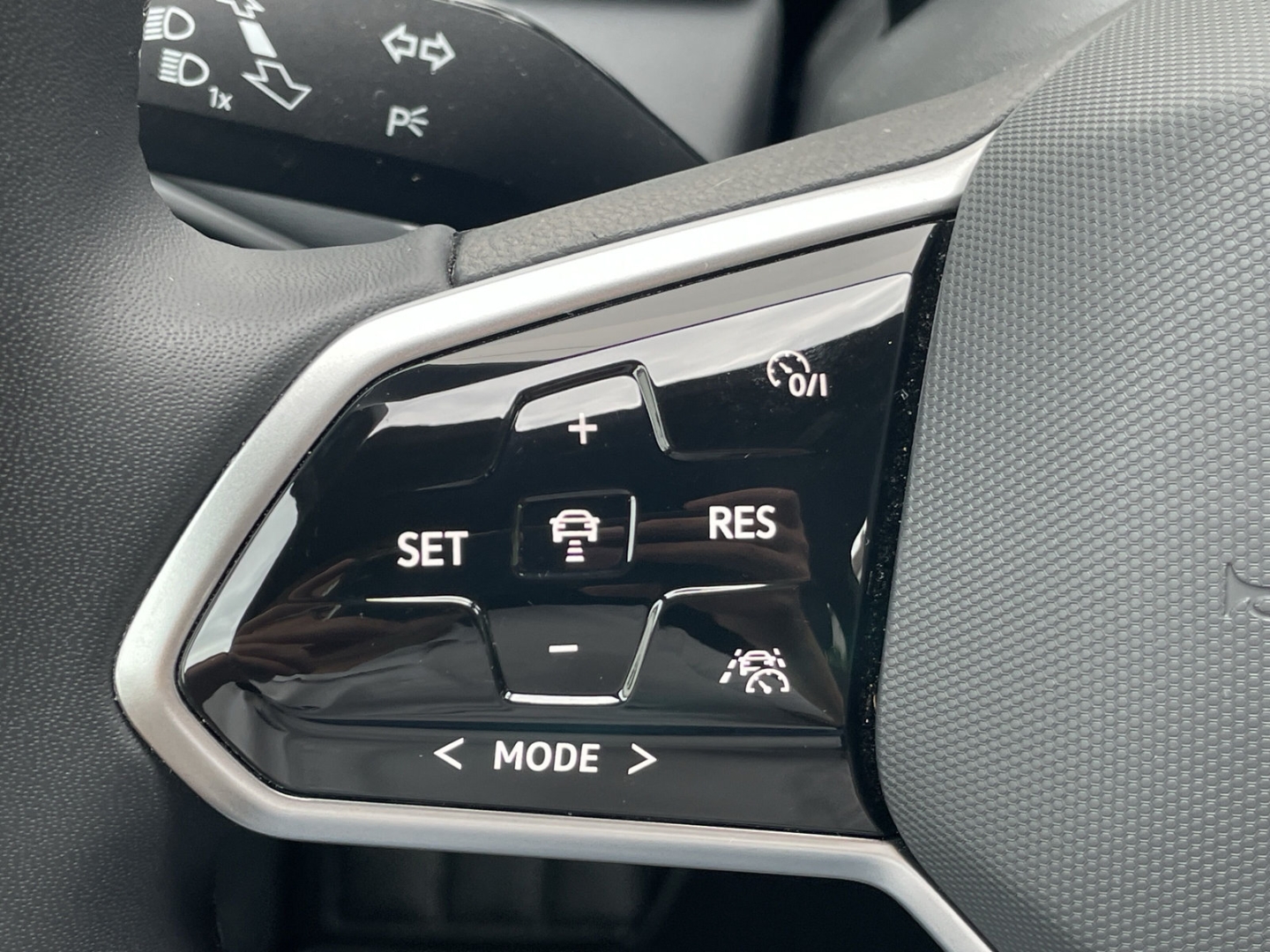 ID.3 Pro Move AHK/HUD/360°Kamera/IQ.LIGHT/Keyless/Navi/ACC/App-Connect/ergoActive