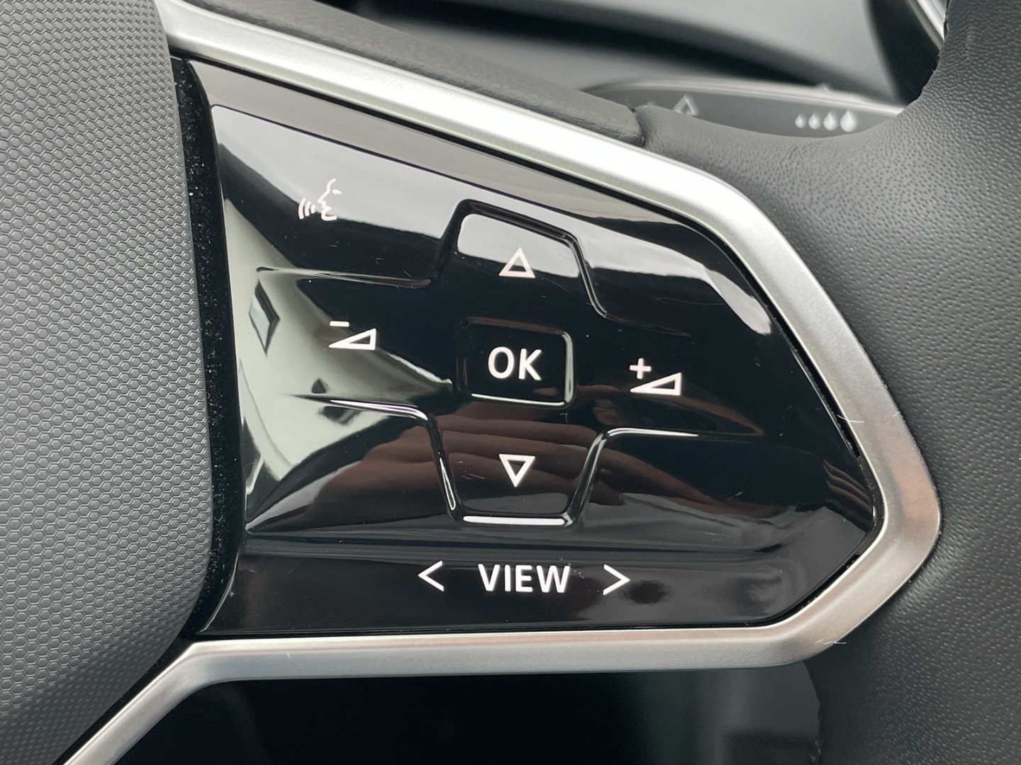ID.3 Pro Move AHK/HUD/360°Kamera/IQ.LIGHT/Keyless/Navi/ACC/App-Connect/ergoActive