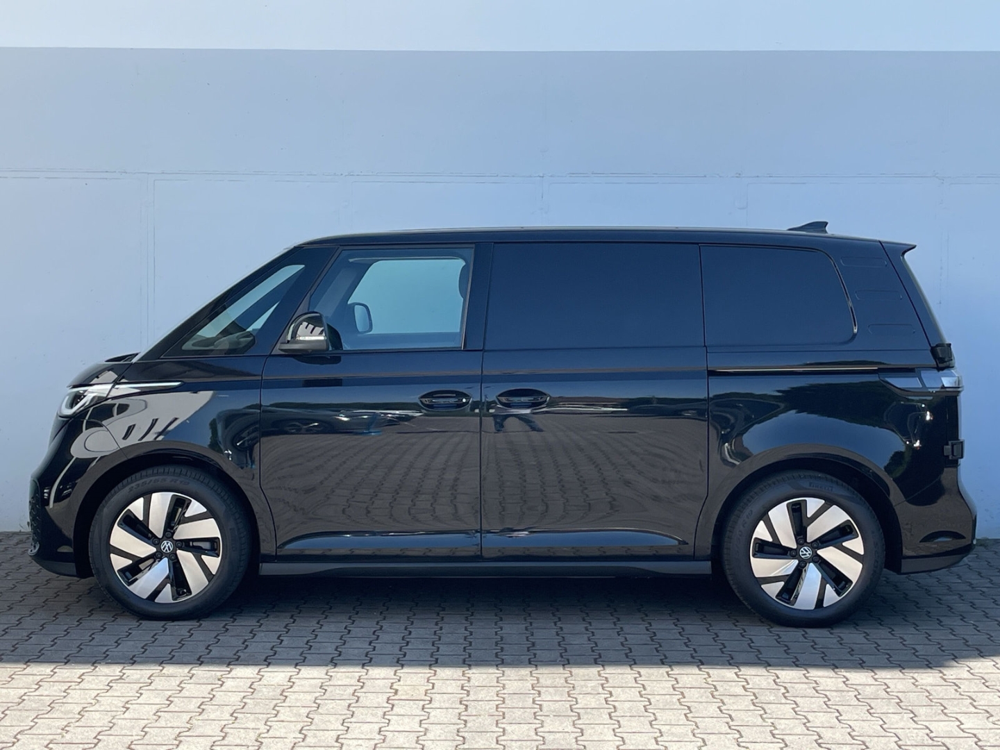 ID. Buzz Cargo Pro 4MOTION AHK/360°Kamera/ACC/Travel/Spurwechsel/Navi/App-Connect/Sitzhzg