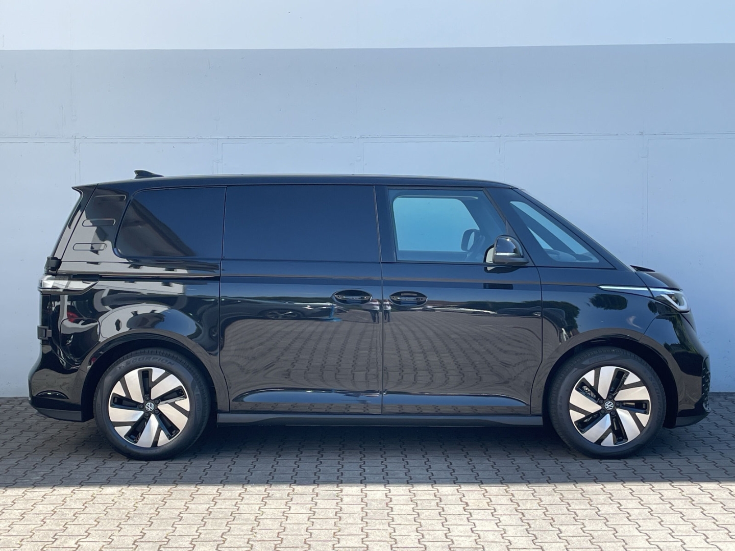 ID. Buzz Cargo Pro 4MOTION AHK/360°Kamera/ACC/Travel/Spurwechsel/Navi/App-Connect/Sitzhzg