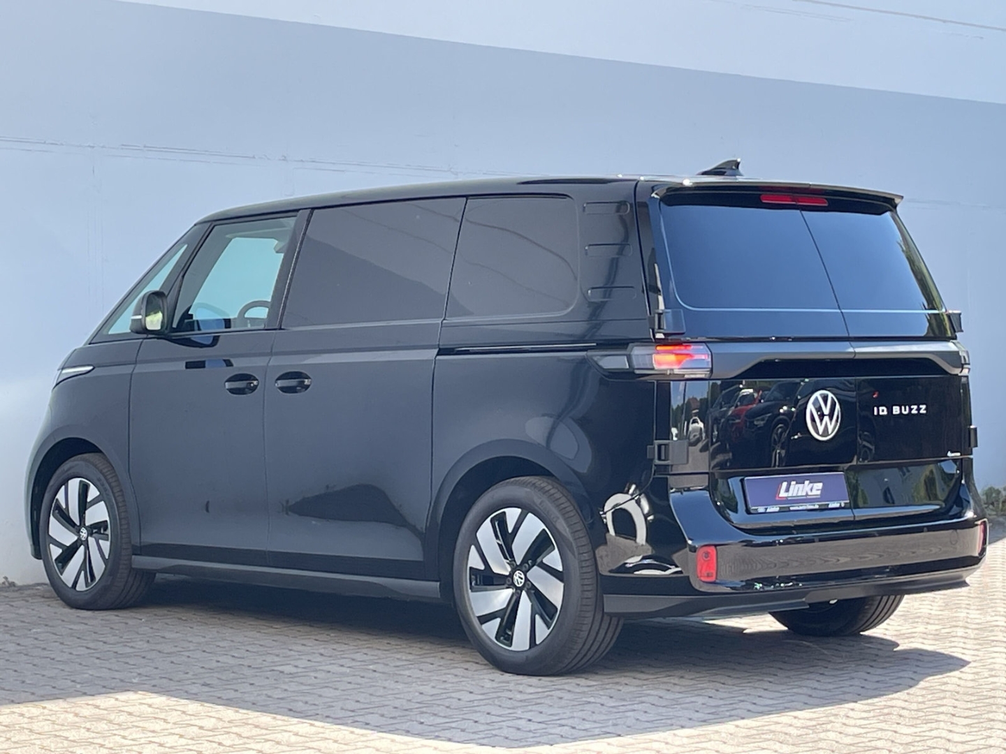 ID. Buzz Cargo Pro 4MOTION AHK/360°Kamera/ACC/Travel/Spurwechsel/Navi/App-Connect/Sitzhzg