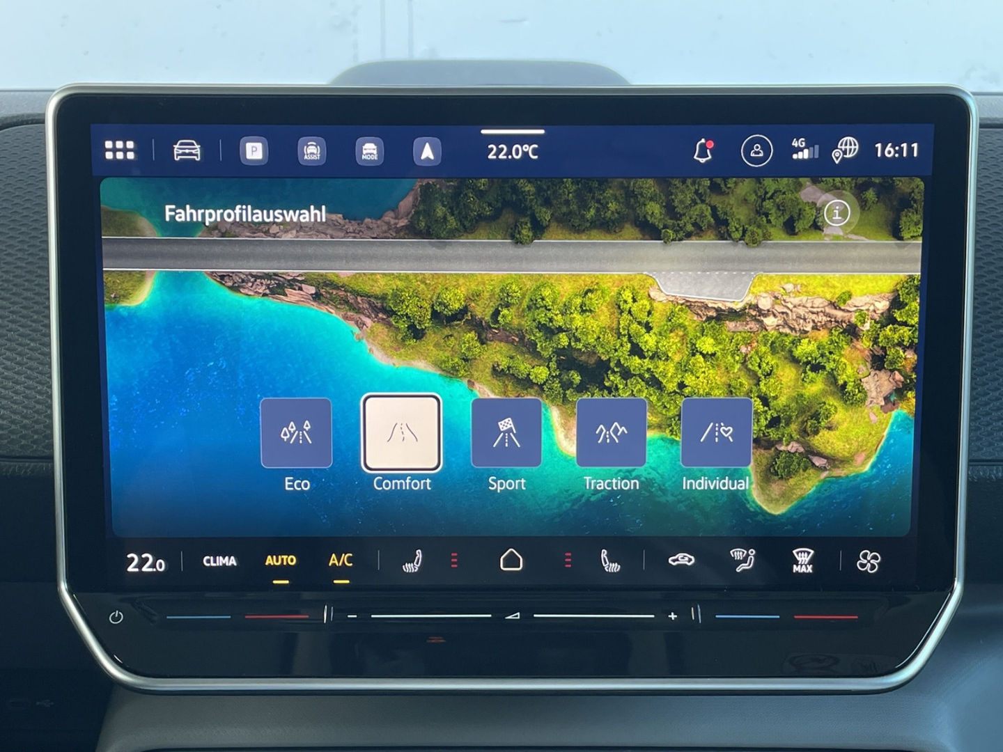 ID. Buzz Cargo Pro 4MOTION AHK/360°Kamera/ACC/Travel/Spurwechsel/Navi/App-Connect/Sitzhzg