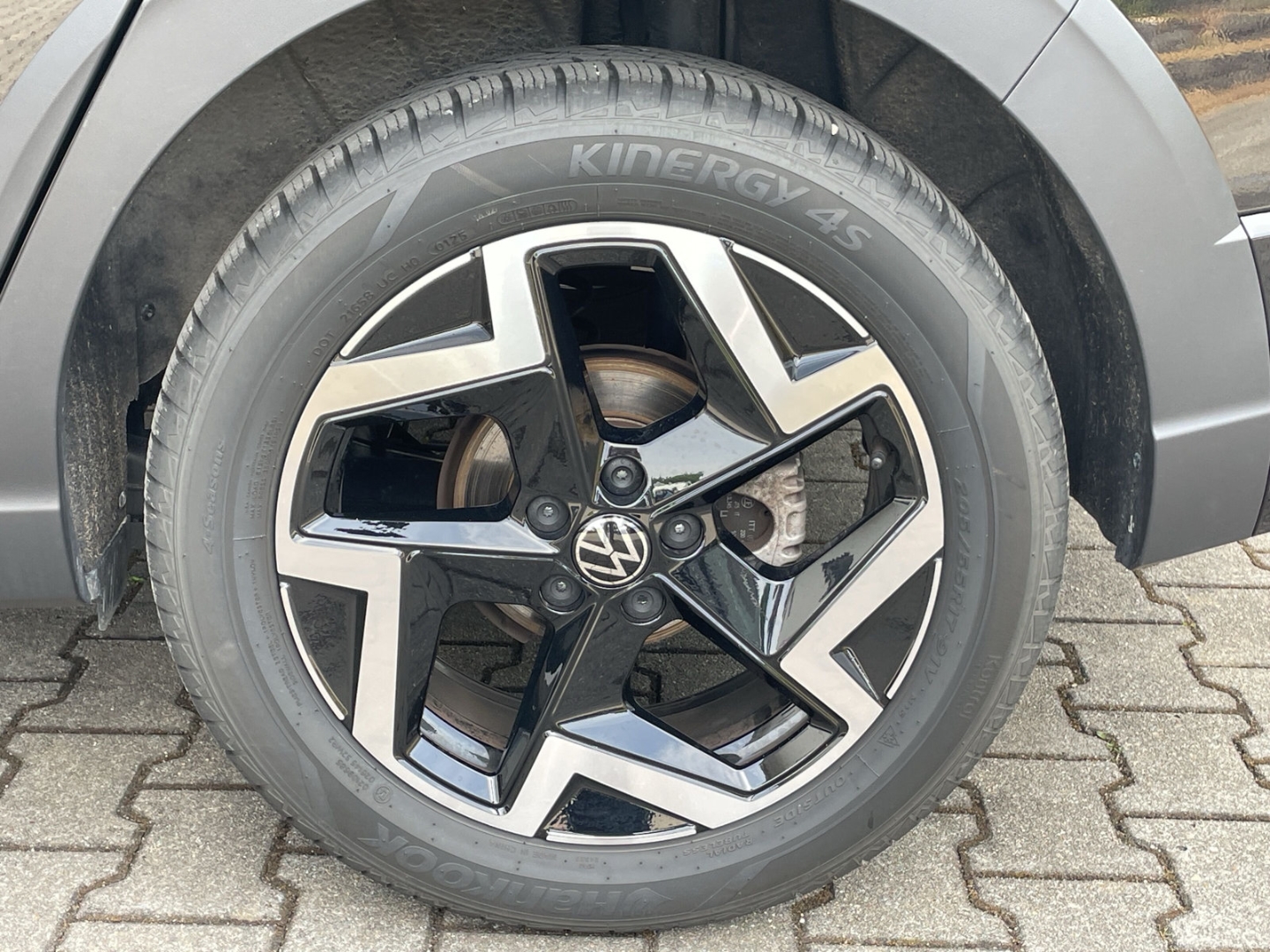 Taigo 1.5 TSI DSG R-Line Kamera/AHK/Navi Pro/ACC/App-Connect/ Sportpaket AHK-abnehmbar