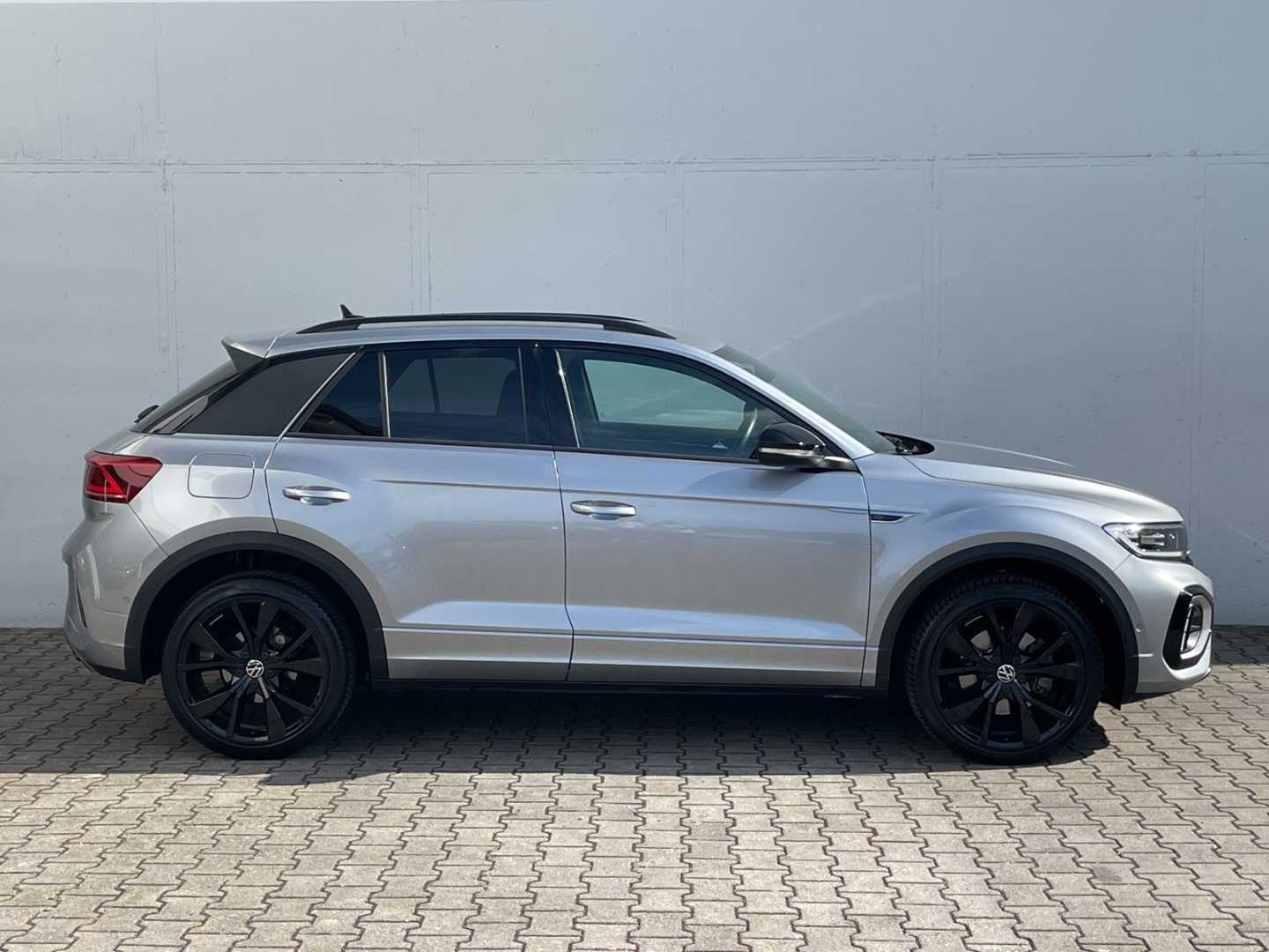 T-Roc 1.5 TSI DSG R-Line Black Style AHK/Matrix/Kamera/ACC/Navi/el.Heckklappe