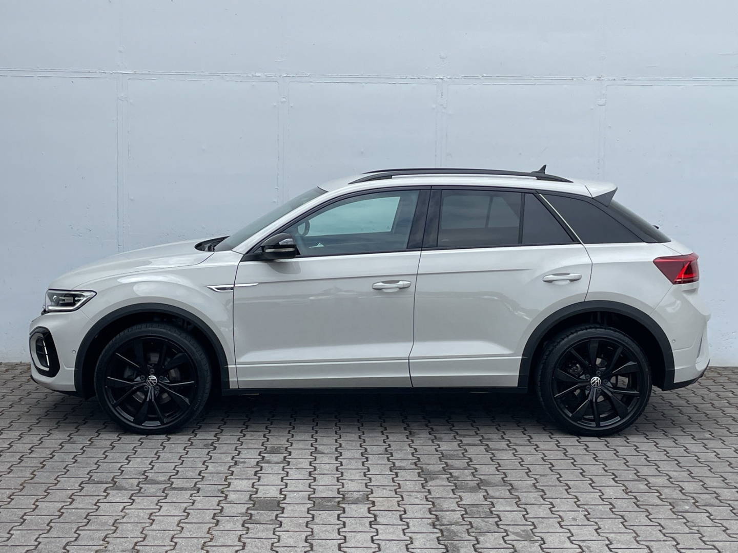 T-Roc 2.0TSI DSG R-Line 4Motion Matrix/LEDER/DCC/Kamera/el.Heck/Keyless/Navi/ACC/Travel/