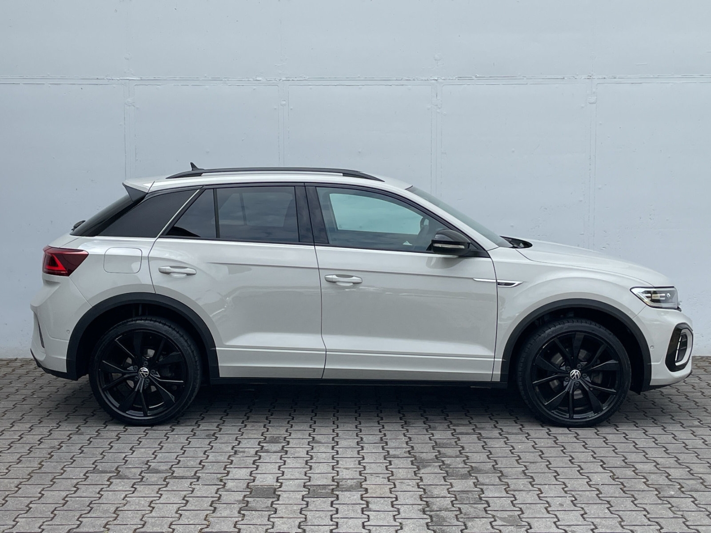 T-Roc 2.0TSI DSG R-Line 4Motion Matrix/LEDER/DCC/Kamera/el.Heck/Keyless/Navi/ACC/Travel/