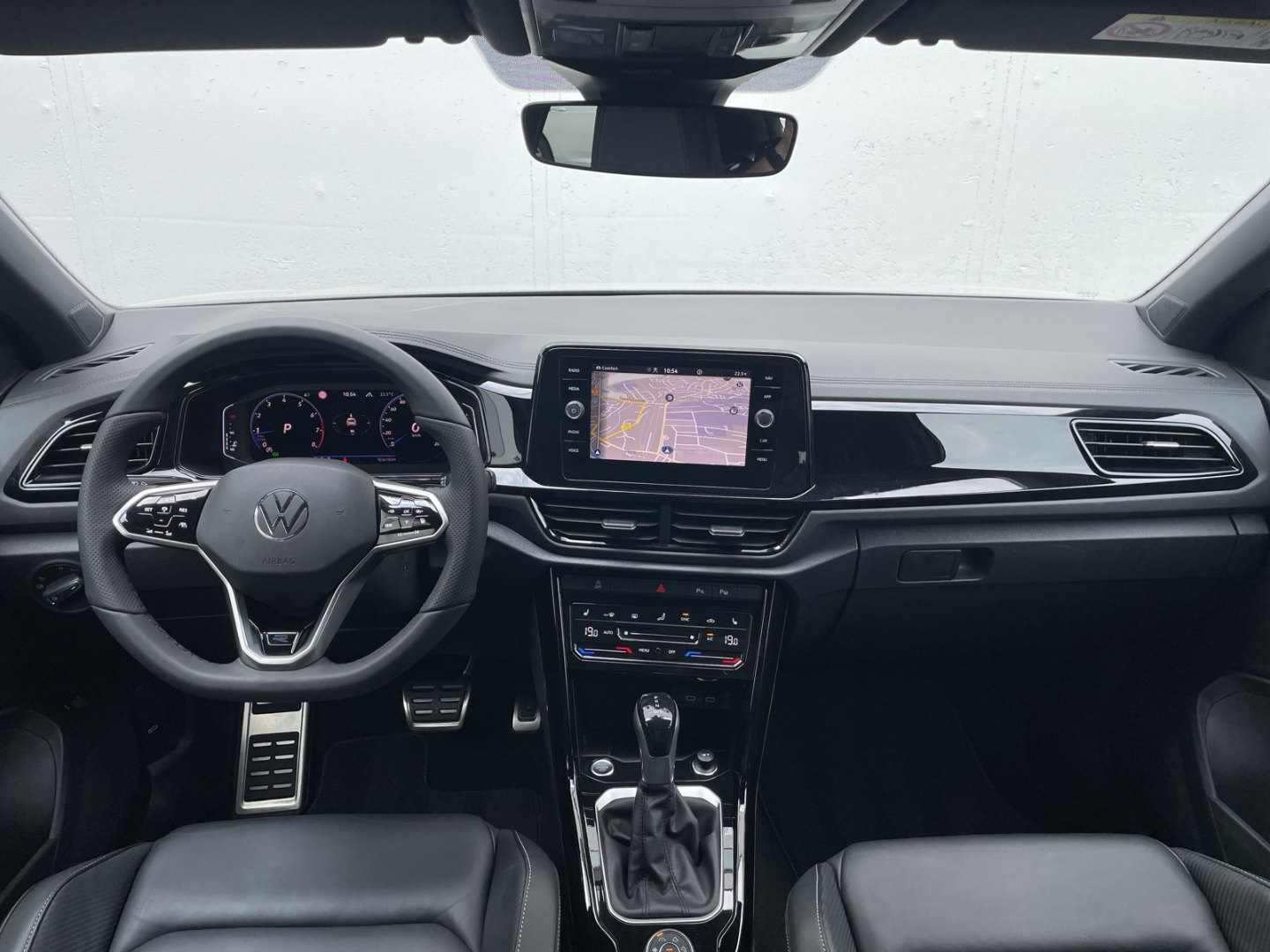 T-Roc 2.0TSI DSG R-Line 4Motion Matrix/LEDER/DCC/Kamera/el.Heck/Keyless/Navi/ACC/Travel/