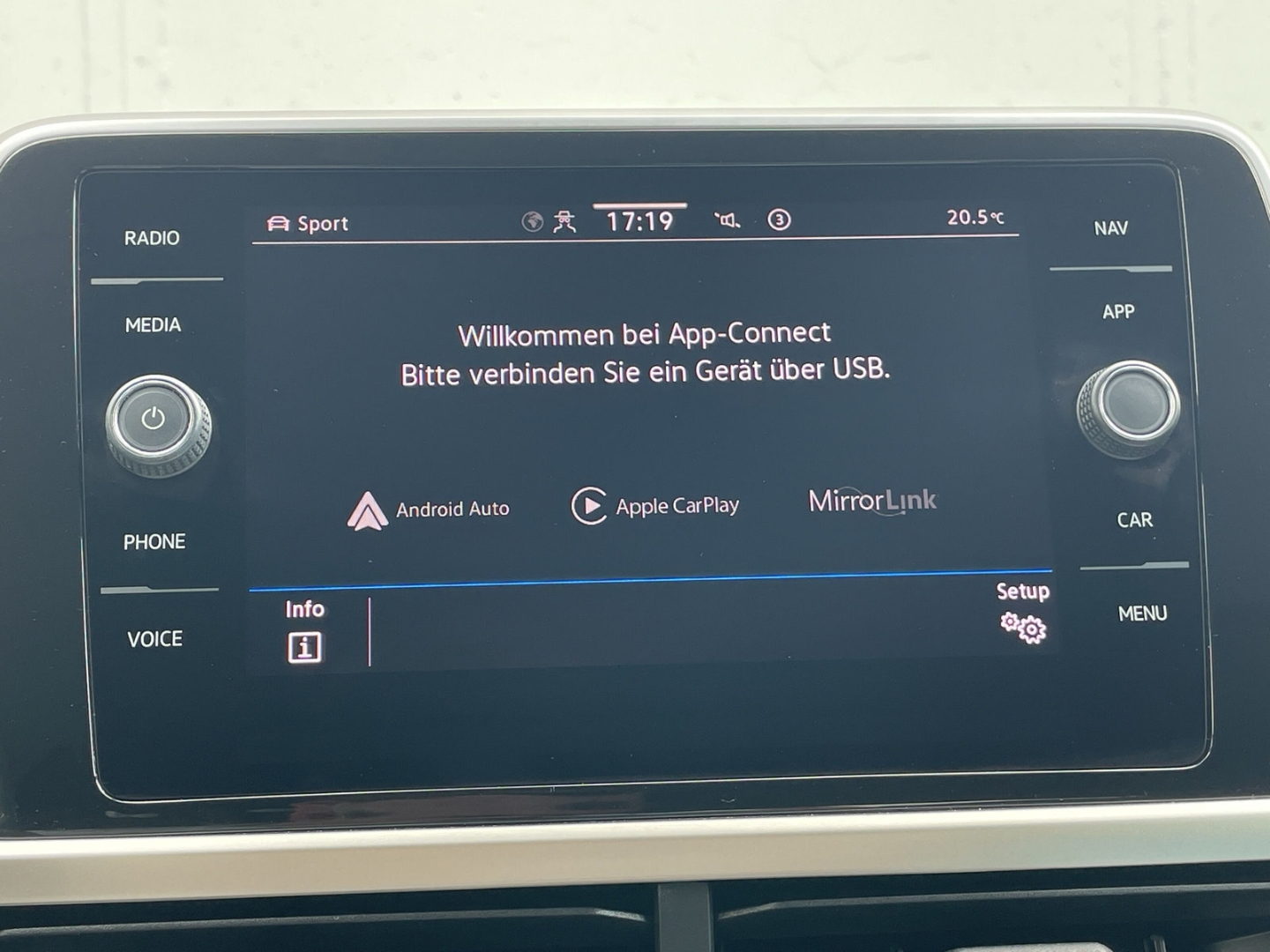 T-Roc 1.0 TSI Move Kamera/App-Connect/Light Assist/LED/Sitzhzg