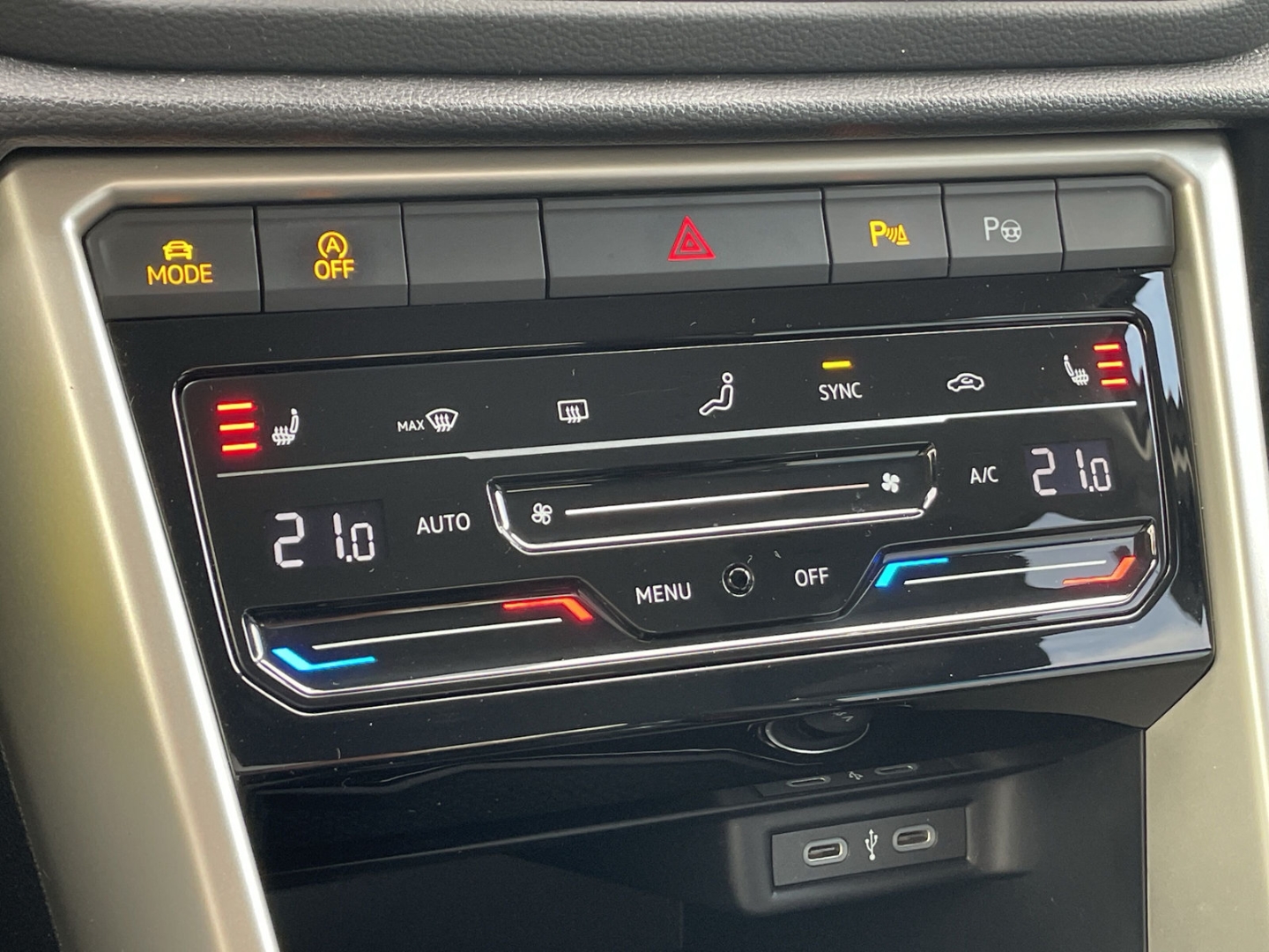 T-Roc 1.0 TSI Move Kamera/App-Connect/Light Assist/LED/Sitzhzg