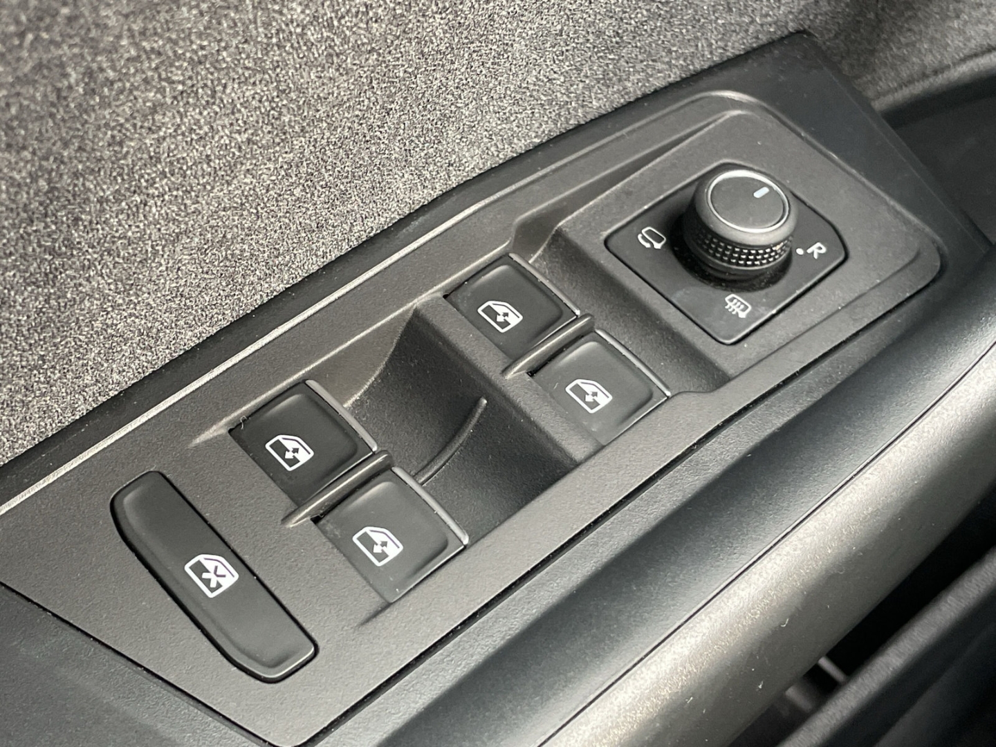 T-Roc 1.0 TSI Move Kamera/App-Connect/Light Assist/LED/Sitzhzg