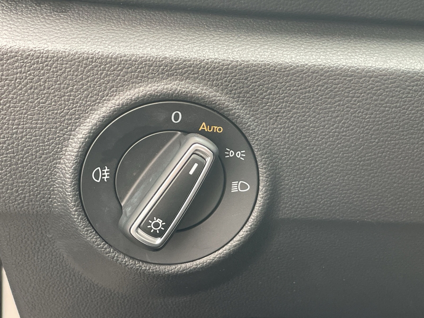 T-Roc 1.0 TSI Move Kamera/App-Connect/Light Assist/LED/Sitzhzg