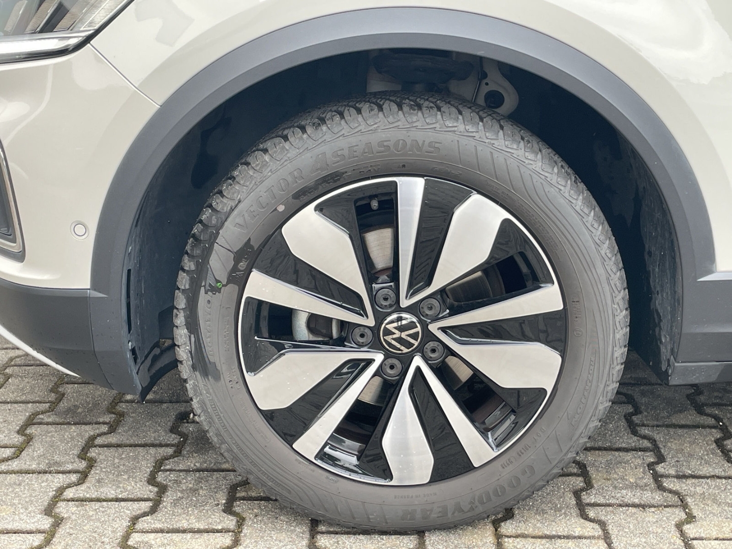 T-Roc 1.0 TSI Move Kamera/App-Connect/Light Assist/LED/Sitzhzg