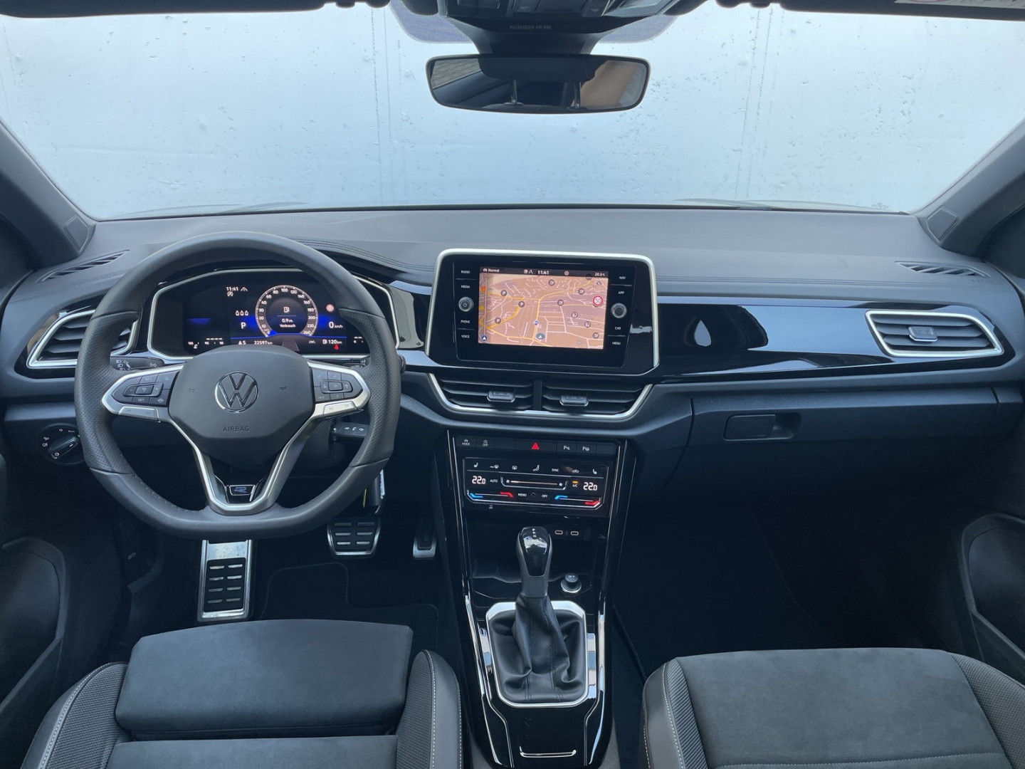 T-Roc 1.5 TSI DSG R-Line AHK/Kamera/Navi/App-Connect/ergoActive/Sitzhzg