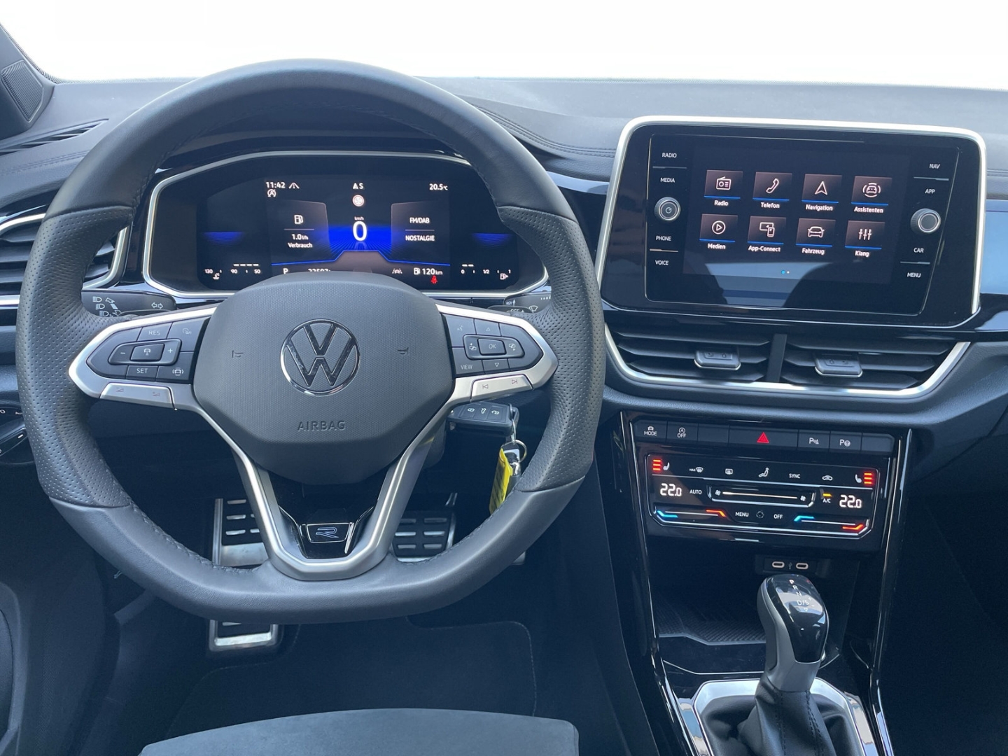 T-Roc 1.5 TSI DSG R-Line AHK/Kamera/Navi/App-Connect/ergoActive/Sitzhzg