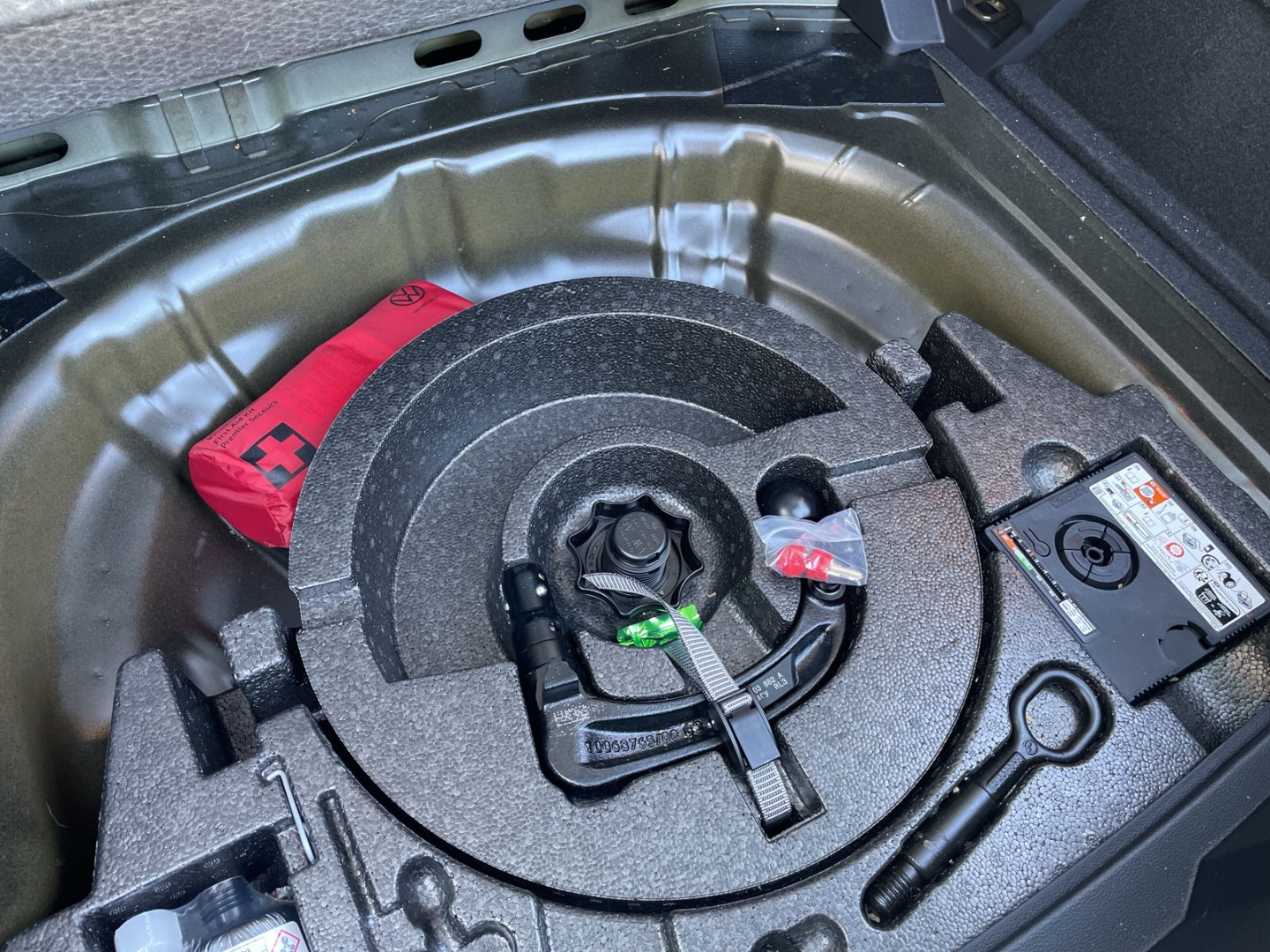 T-Roc 1.5 TSI DSG R-Line AHK/Kamera/Navi/App-Connect/ergoActive/Sitzhzg