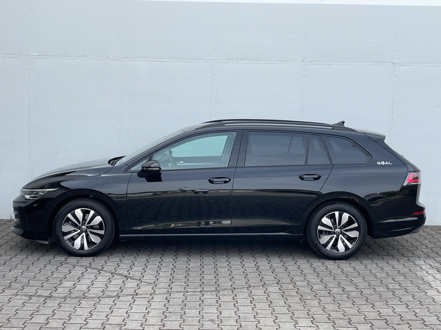 Golf Variant VIII 2.0 TDI DSG Goal AHK/IQ.Light 360°Kamera/Navi/ACC/App-Con./Spurwechsel/Lenkradhzg
