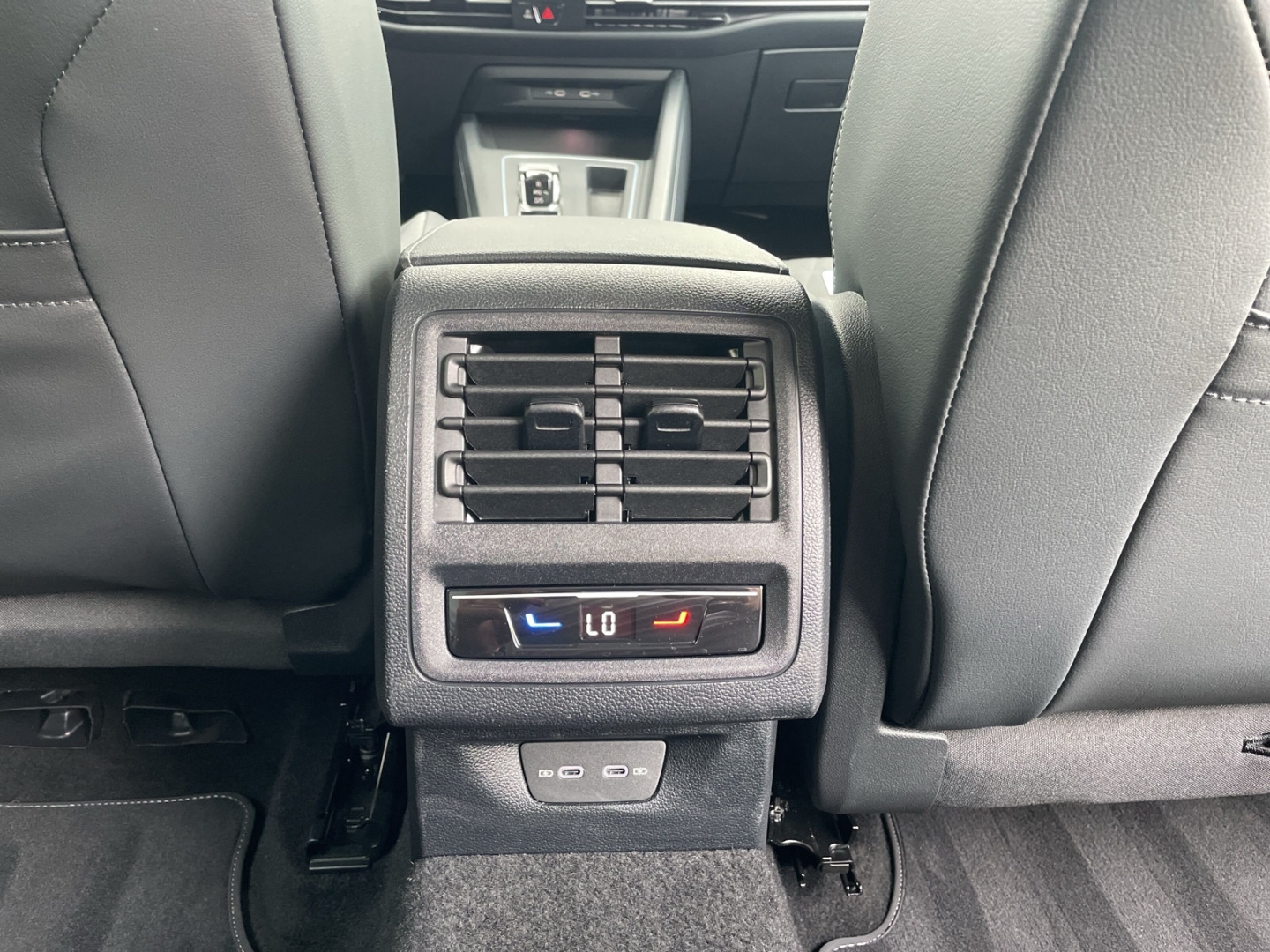 Golf Variant VIII 2.0 TDI DSG Goal AHK/IQ.Light 360°Kamera/Navi/ACC/App-Con./Spurwechsel/Lenkradhzg