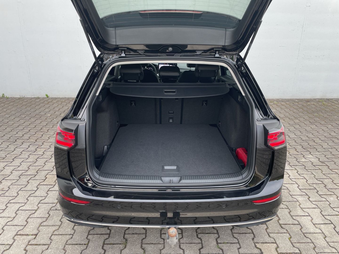 Golf Variant VIII 2.0 TDI DSG Goal AHK/IQ.Light 360°Kamera/Navi/ACC/App-Con./Spurwechsel/Lenkradhzg