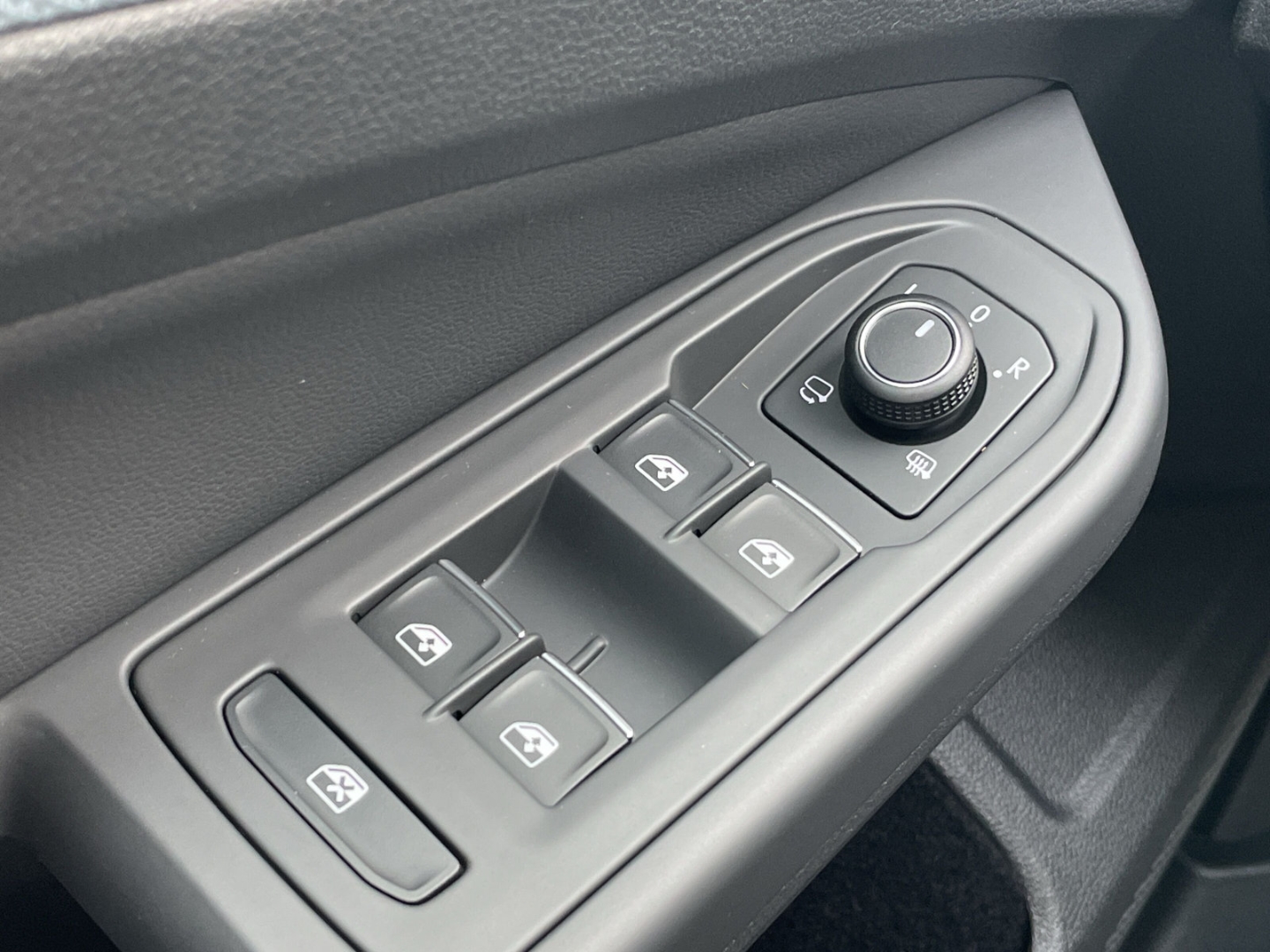 Golf Variant VIII 2.0 TDI DSG Goal AHK/IQ.Light 360°Kamera/Navi/ACC/App-Con./Spurwechsel/Lenkradhzg