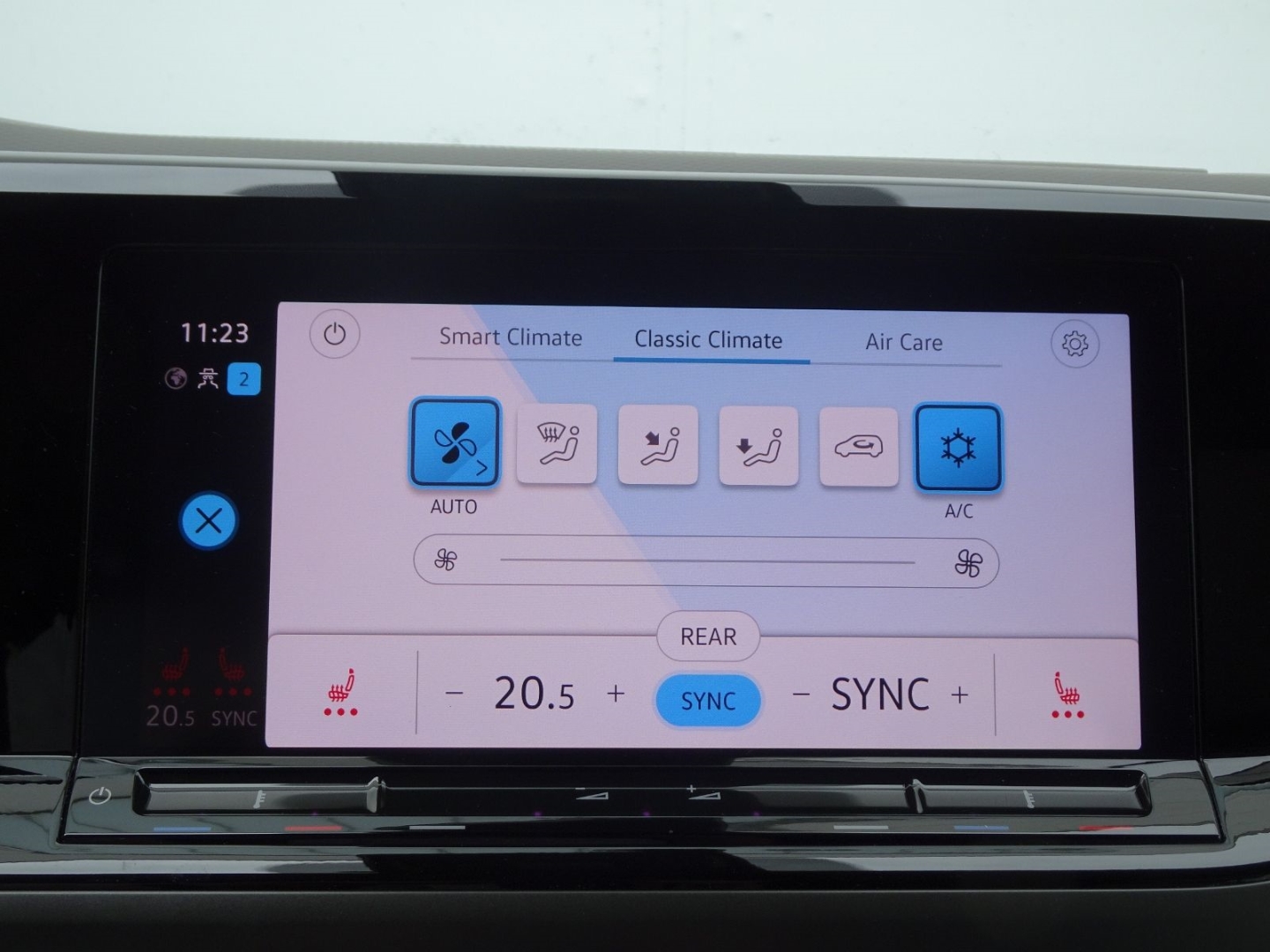 T7 Multivan 2.0 TDI DSG lang LED/Kamera/Navi/GRA/App-Connect/Sitzhzg