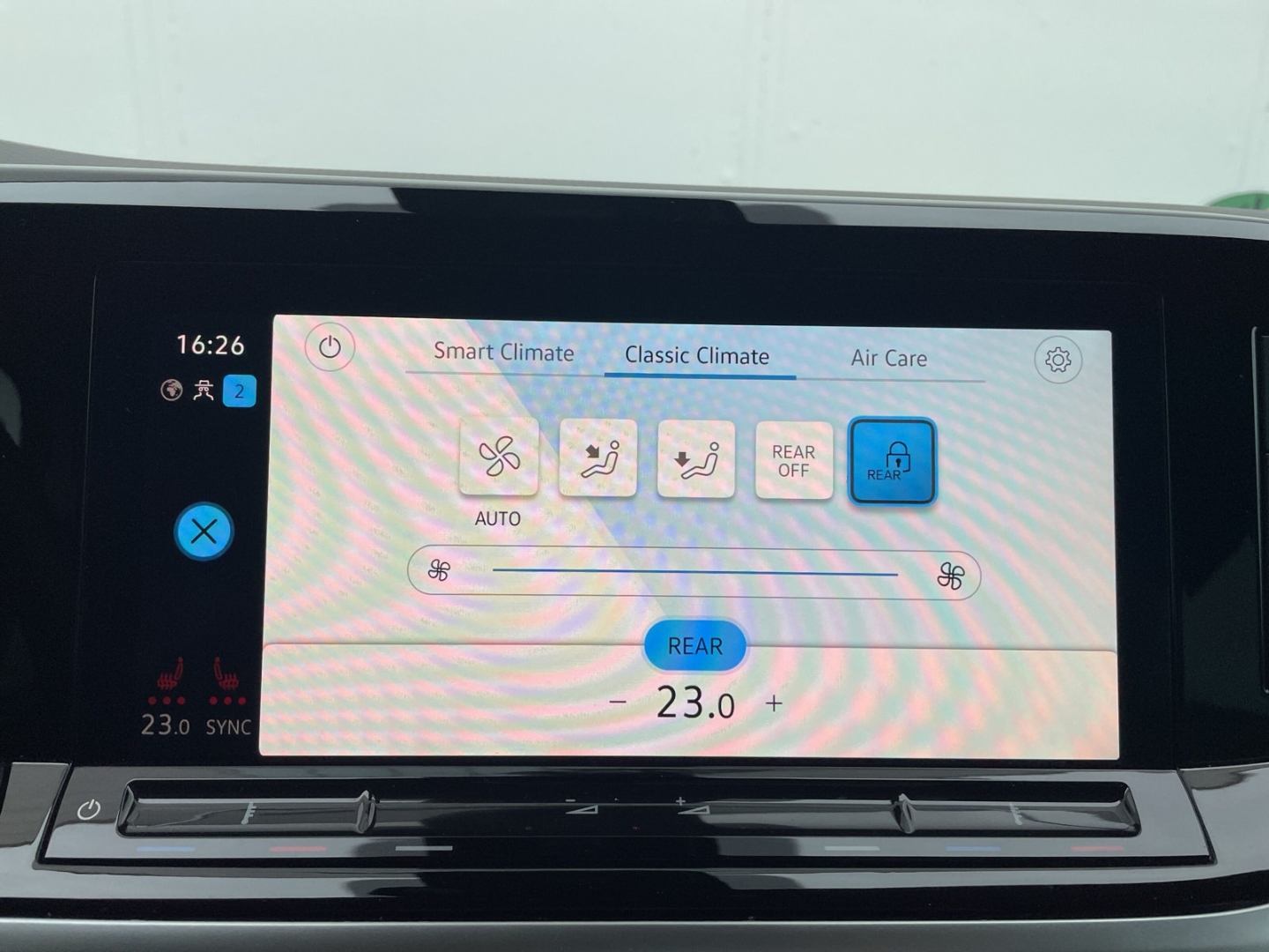 T7 Multivan 2.0 TDI DSG lang LED/Kamera/Navi/GRA/App-Connect/Sitzhzg