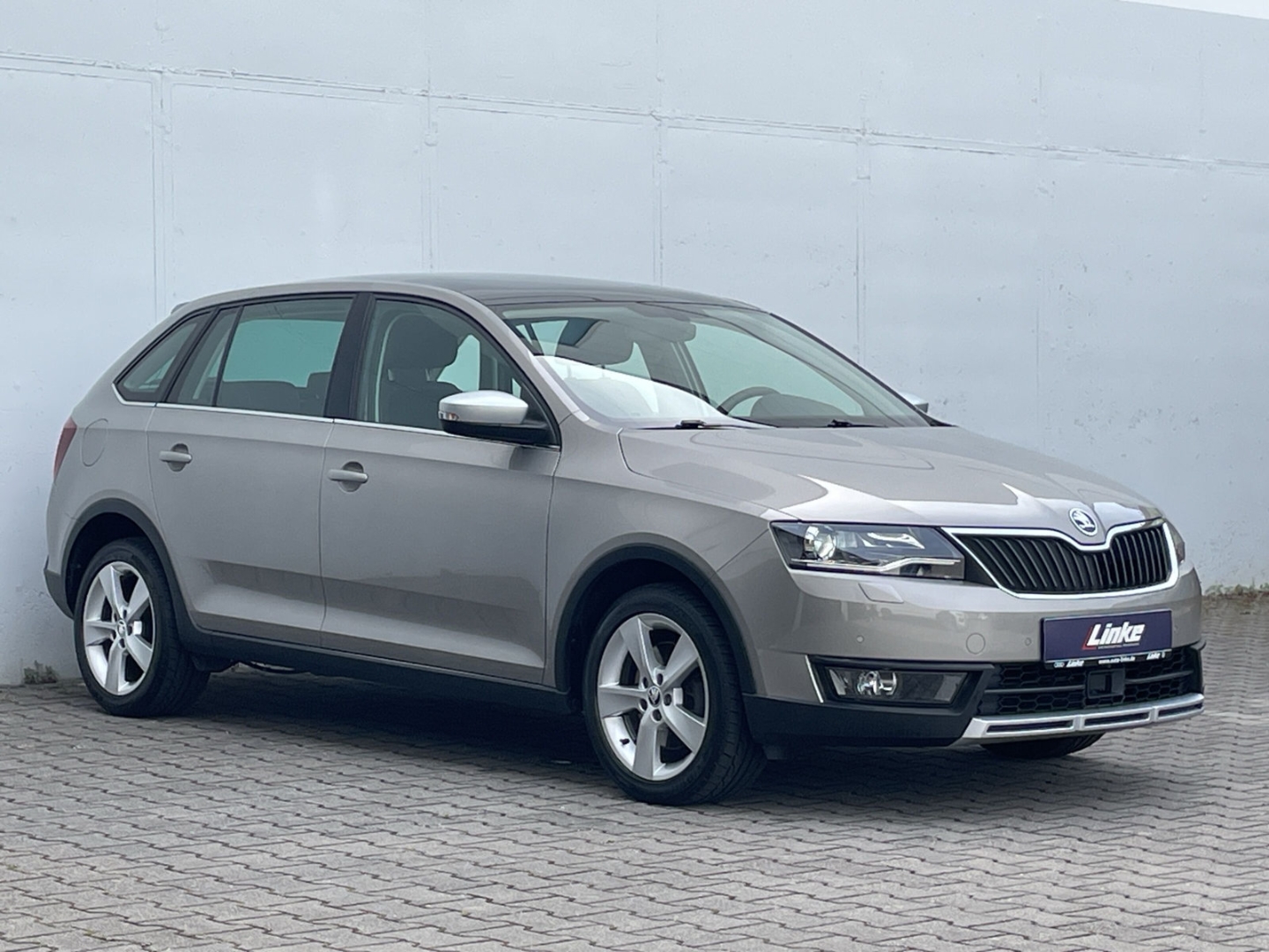 Rapid Spaceback 1.4 TSI DSG Ambition AHK/Pano/Xenon/PDC/SmartLink/GRA/Sitzhzg/