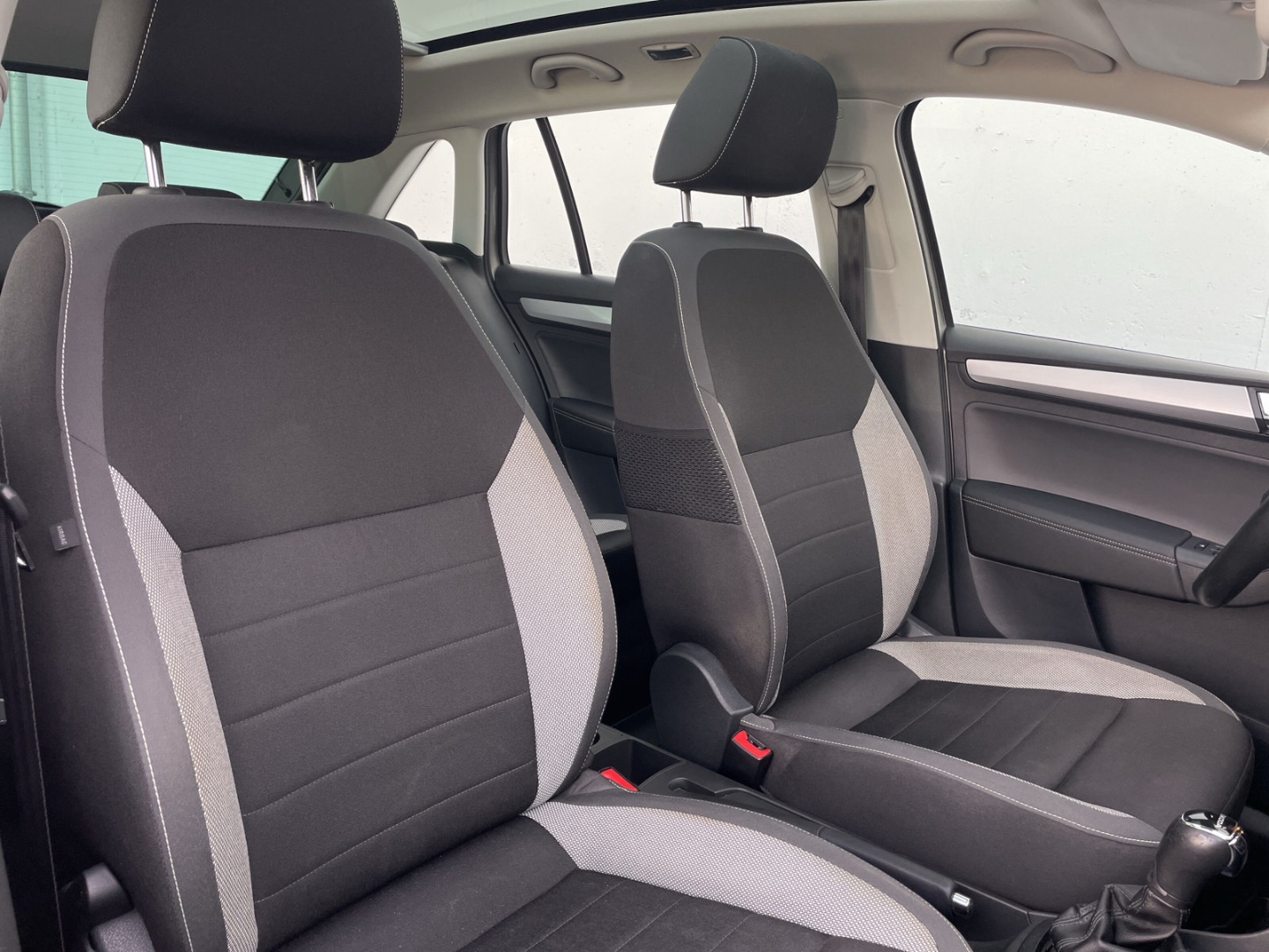 Rapid Spaceback 1.4 TSI DSG Ambition AHK/Pano/Xenon/PDC/SmartLink/GRA/Sitzhzg/