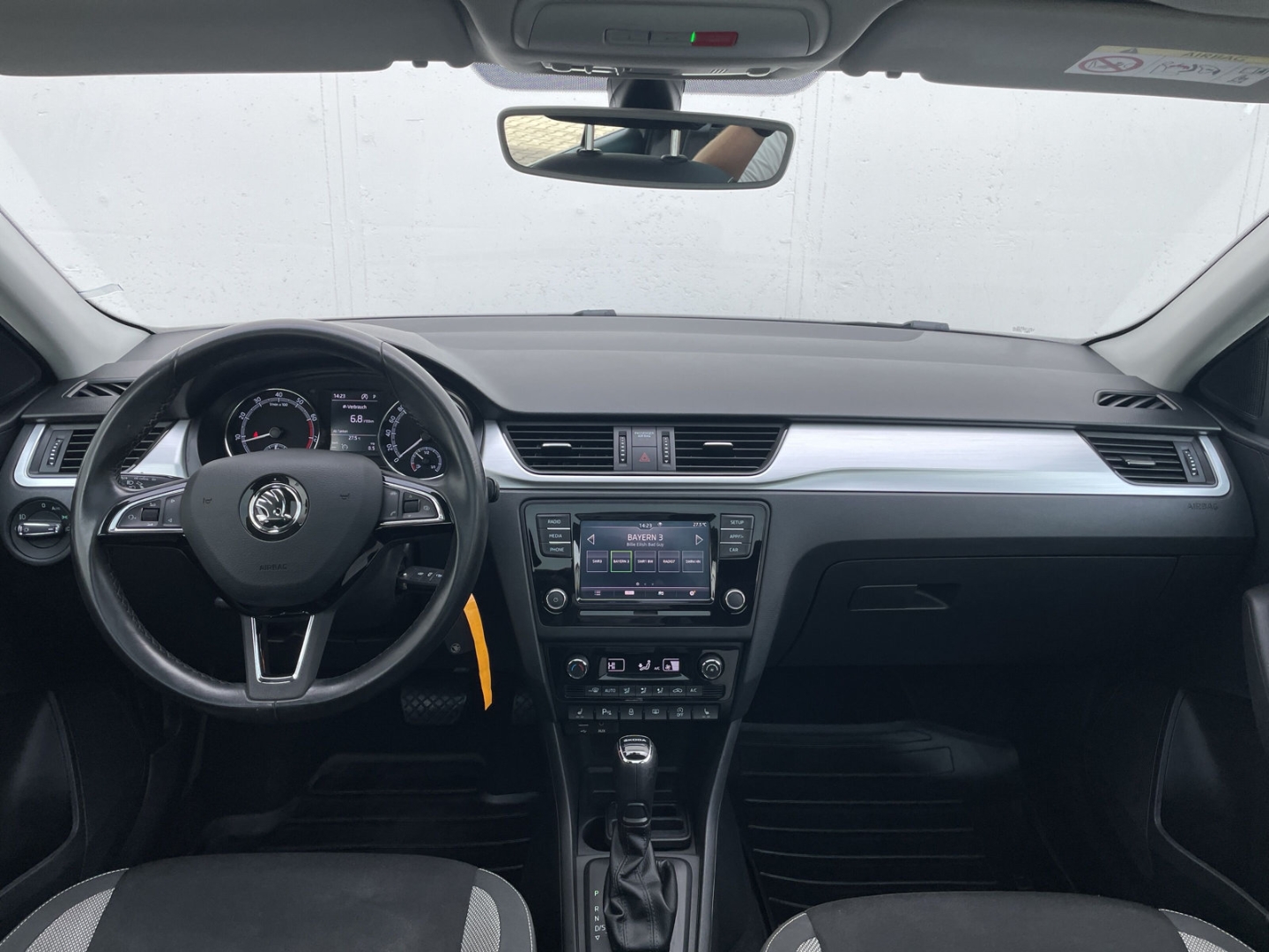 Rapid Spaceback 1.4 TSI DSG Ambition AHK/Pano/Xenon/PDC/SmartLink/GRA/Sitzhzg/