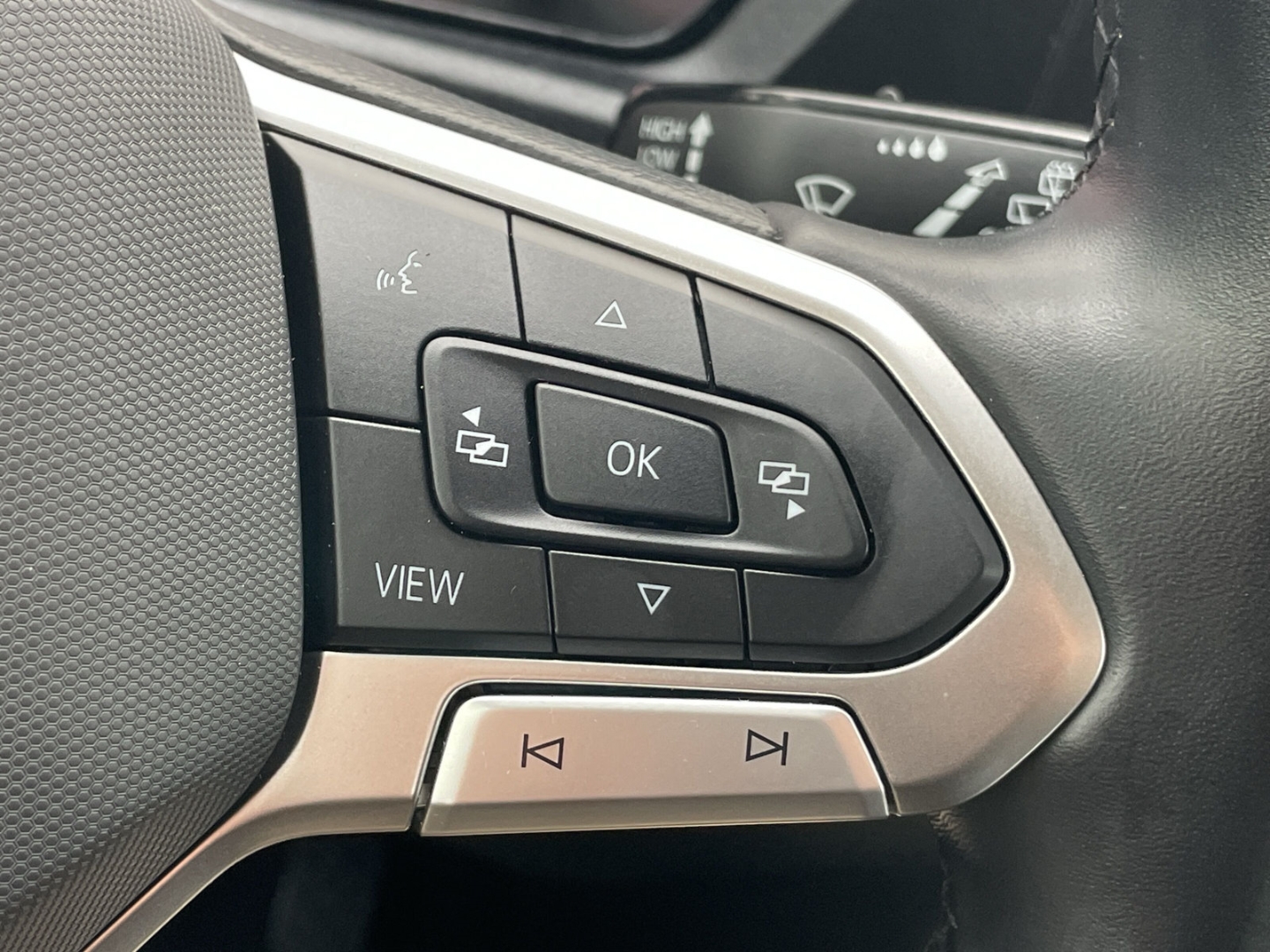 Caddy Maxi Kombi 1.5 TSI EcoProfi AHK/Kamera/ACC/LED/Keyless/Navi/App-Connect