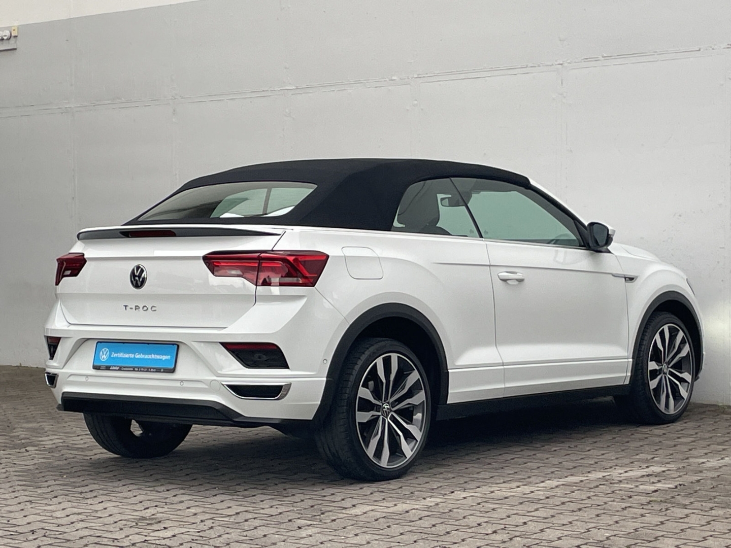 T-Roc Cabriolet 1.5 TSI DSG R-Line Kamera/Navi/ACC/App-Con/LED/Sitzhzg/Blind Spot