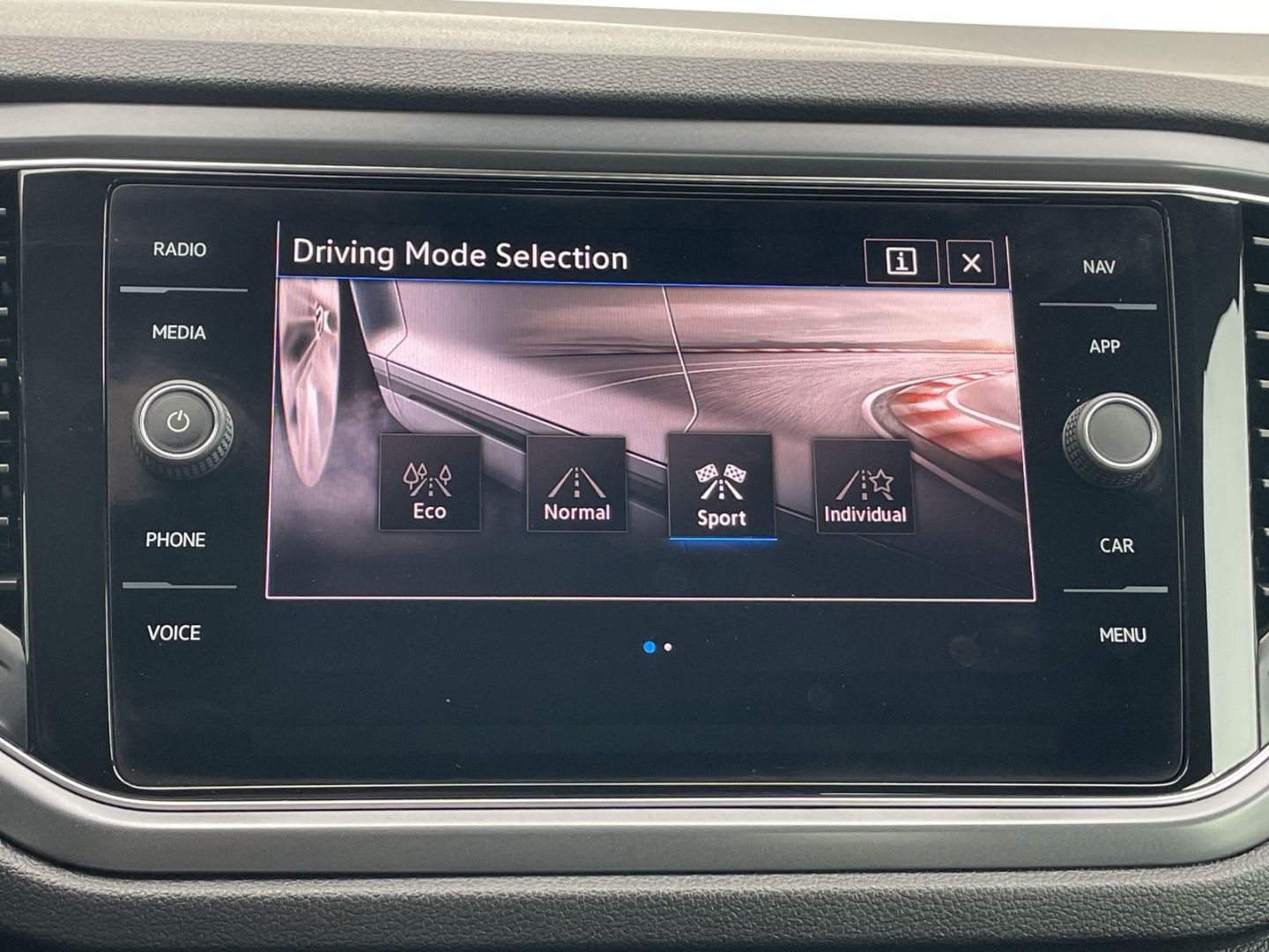 T-Roc Cabriolet 1.5 TSI DSG R-Line Kamera/Navi/ACC/App-Con/LED/Sitzhzg/Blind Spot
