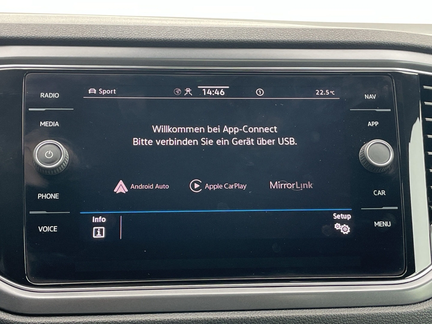 T-Roc Cabriolet 1.5 TSI DSG R-Line Kamera/Navi/ACC/App-Con/LED/Sitzhzg/Blind Spot