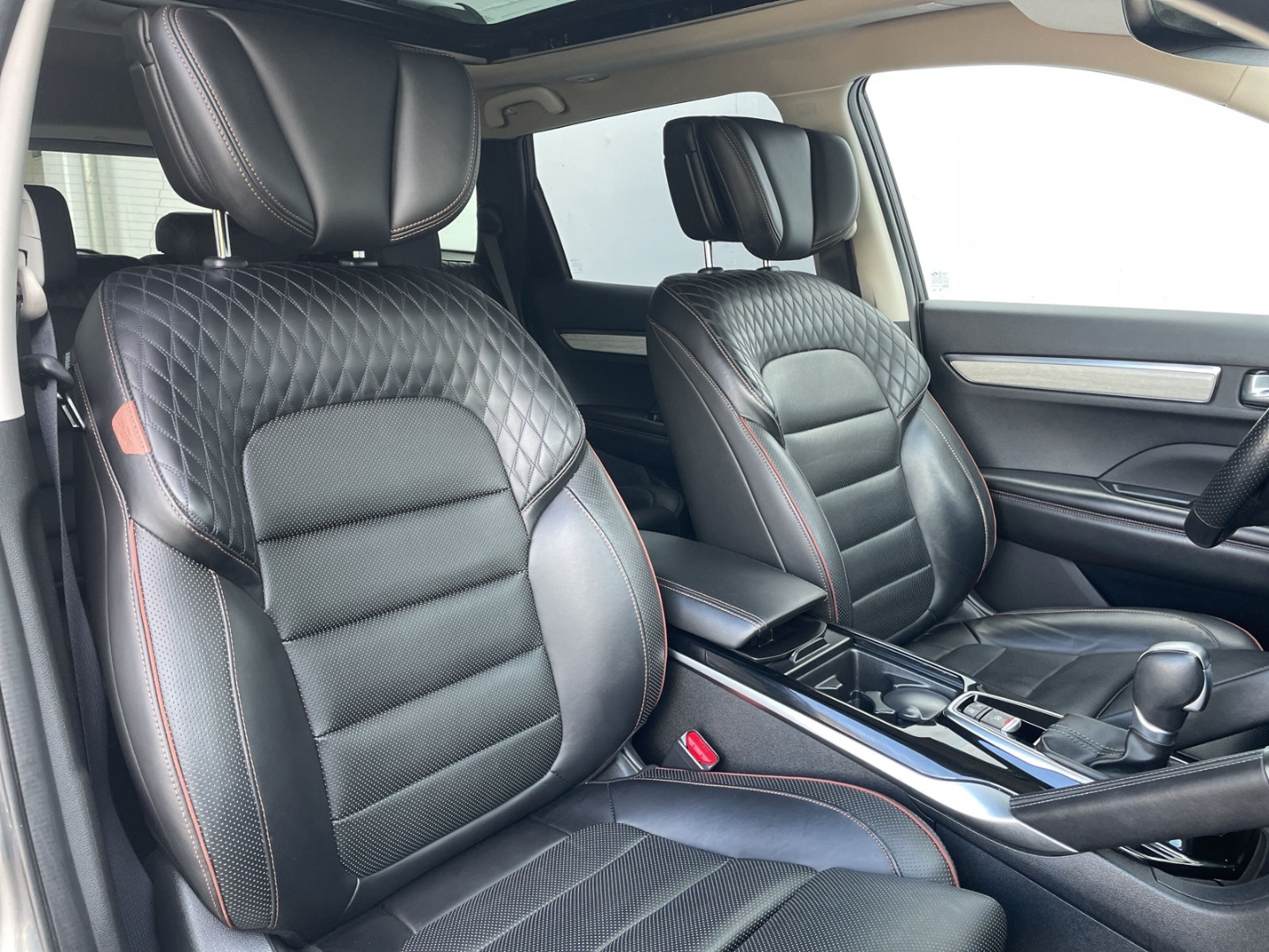 Koleos TCe Initiale Paris Pano/Kamera/Bose/AHK/Navi/Keyless/el.Heckklappe/Full LED/Massage/ACC